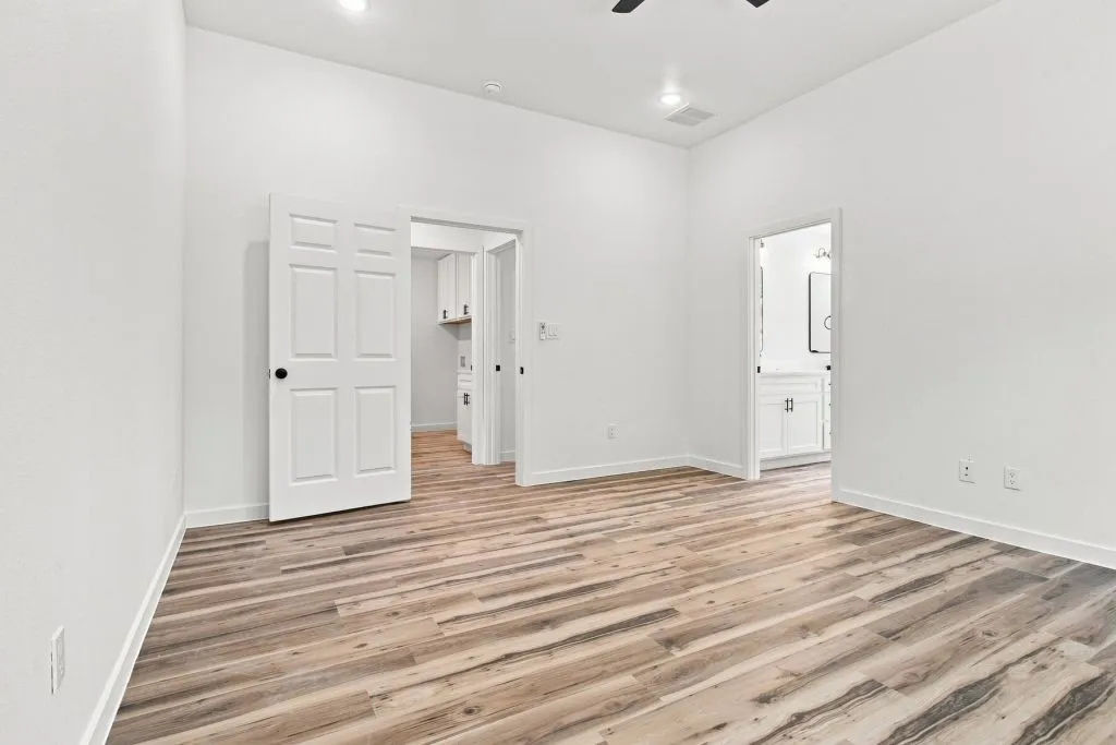 Single Family Residence For Sale in Grayson County , 106 E Miller, Whitewright, Texas 75491, 5 Bedroom, 3 Bathroom, 2 Garage spaces, 2,100 Sqft, built in 2026, mls#21377345, Real Estate Agent in Whitewright, Homes For Sale in Grayson county, Homes For Sale in Whitewright, Realtor in Whitewright Texas, Real Estate Brokerage Independent Realty Texas, Luminita Cordes Realtor