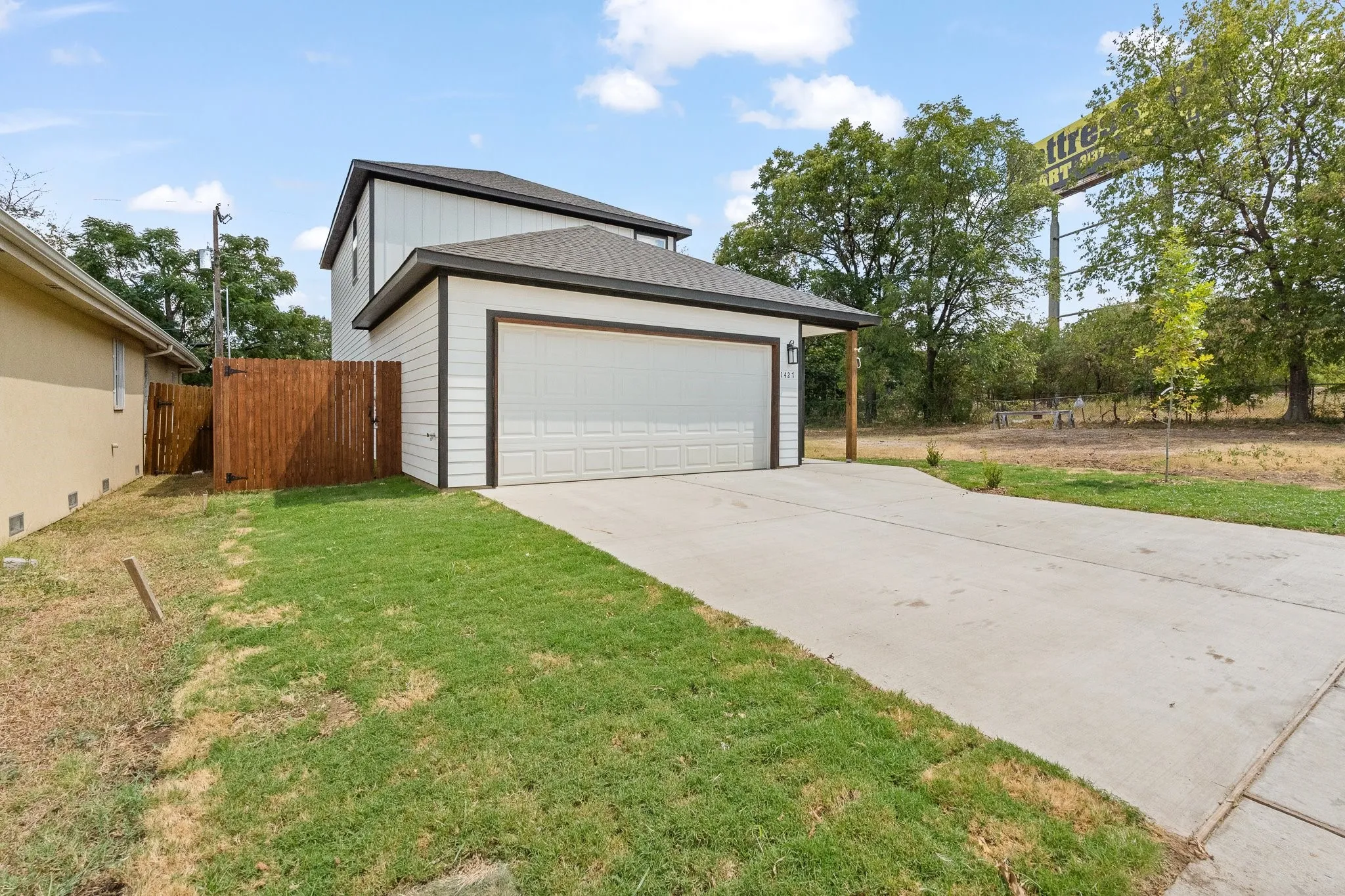 Single Family Residence For Sale in Tarrant County , 1427 Arizona Avenue, Fort Worth, Texas 76104, 3 Bedroom, 3 Bathroom, 2 Garage spaces, 1,581 Sqft, built in 2026, mls#21376983, Real Estate Agent in Fort Worth, Homes For Sale in Tarrant county, Homes For Sale in Fort Worth, Realtor in Fort Worth Texas, Real Estate Brokerage Independent Realty Texas, Luminita Cordes Realtor
