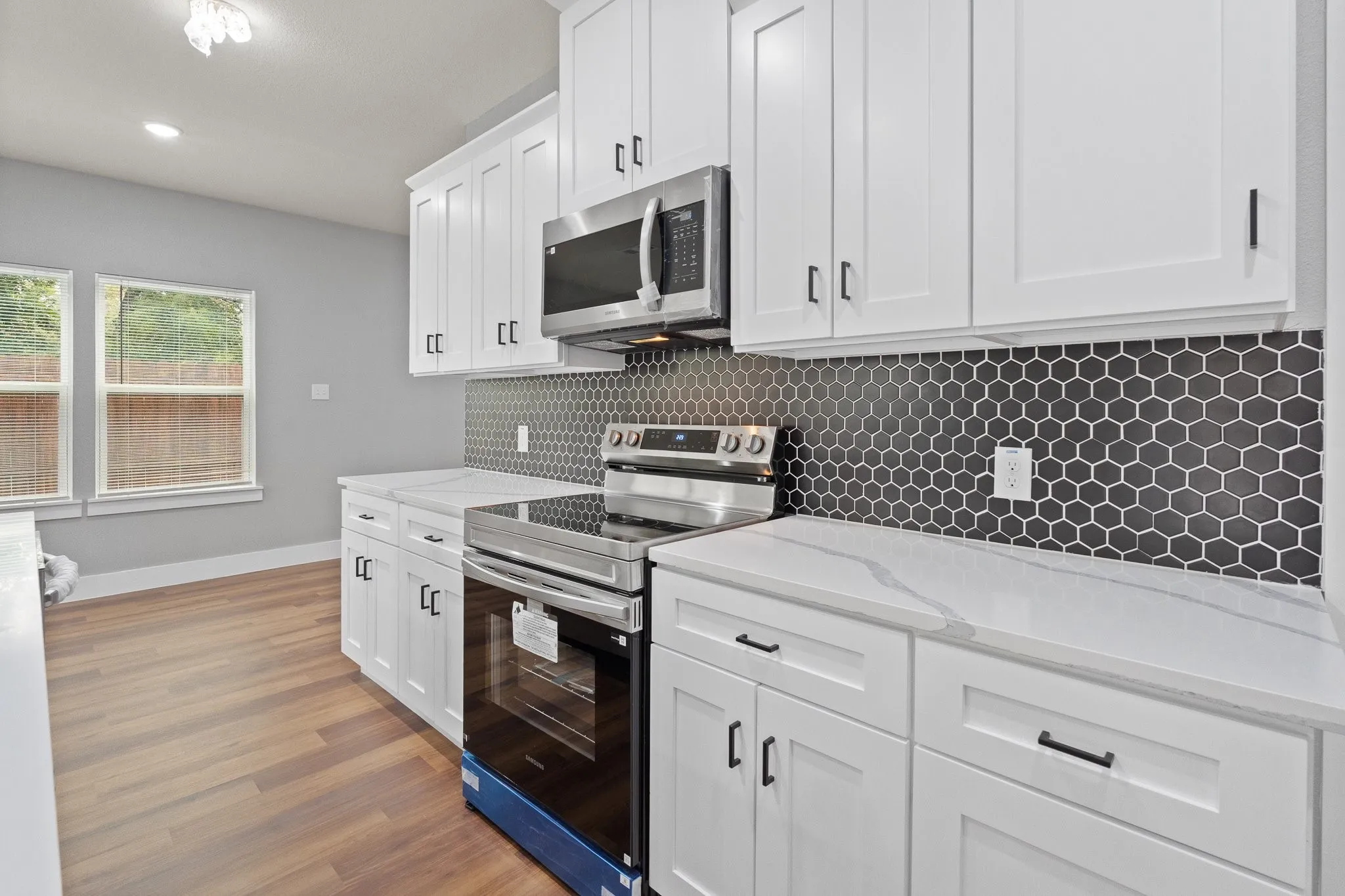 Single Family Residence For Sale in Tarrant County , 1427 Arizona Avenue, Fort Worth, Texas 76104, 3 Bedroom, 3 Bathroom, 2 Garage spaces, 1,581 Sqft, built in 2026, mls#21376983, Real Estate Agent in Fort Worth, Homes For Sale in Tarrant county, Homes For Sale in Fort Worth, Realtor in Fort Worth Texas, Real Estate Brokerage Independent Realty Texas, Luminita Cordes Realtor