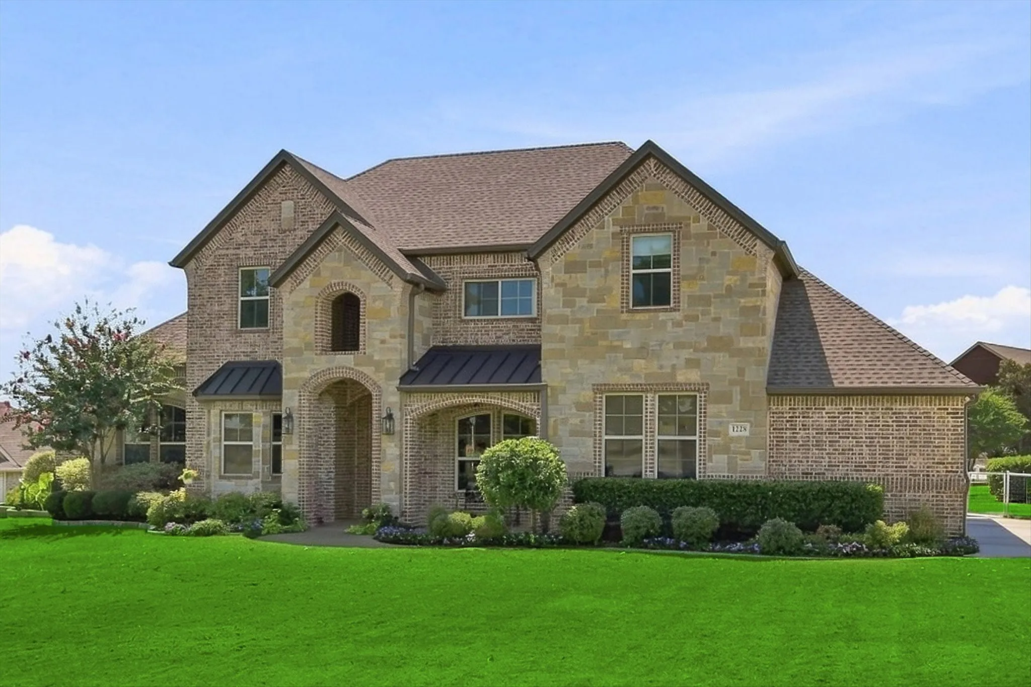 Single Family Residence For Sale in Tarrant County , 1228 Robin Drive, Keller, Texas 76262, 5 Bedroom, 3 Bathroom, 3 Garage spaces, 3,721 Sqft, built in 2008, mls#21352711, Real Estate Agent in Keller, Homes For Sale in Tarrant county, Homes For Sale in Keller, Realtor in Keller Texas, Real Estate Brokerage Independent Realty Texas, Luminita Cordes Realtor