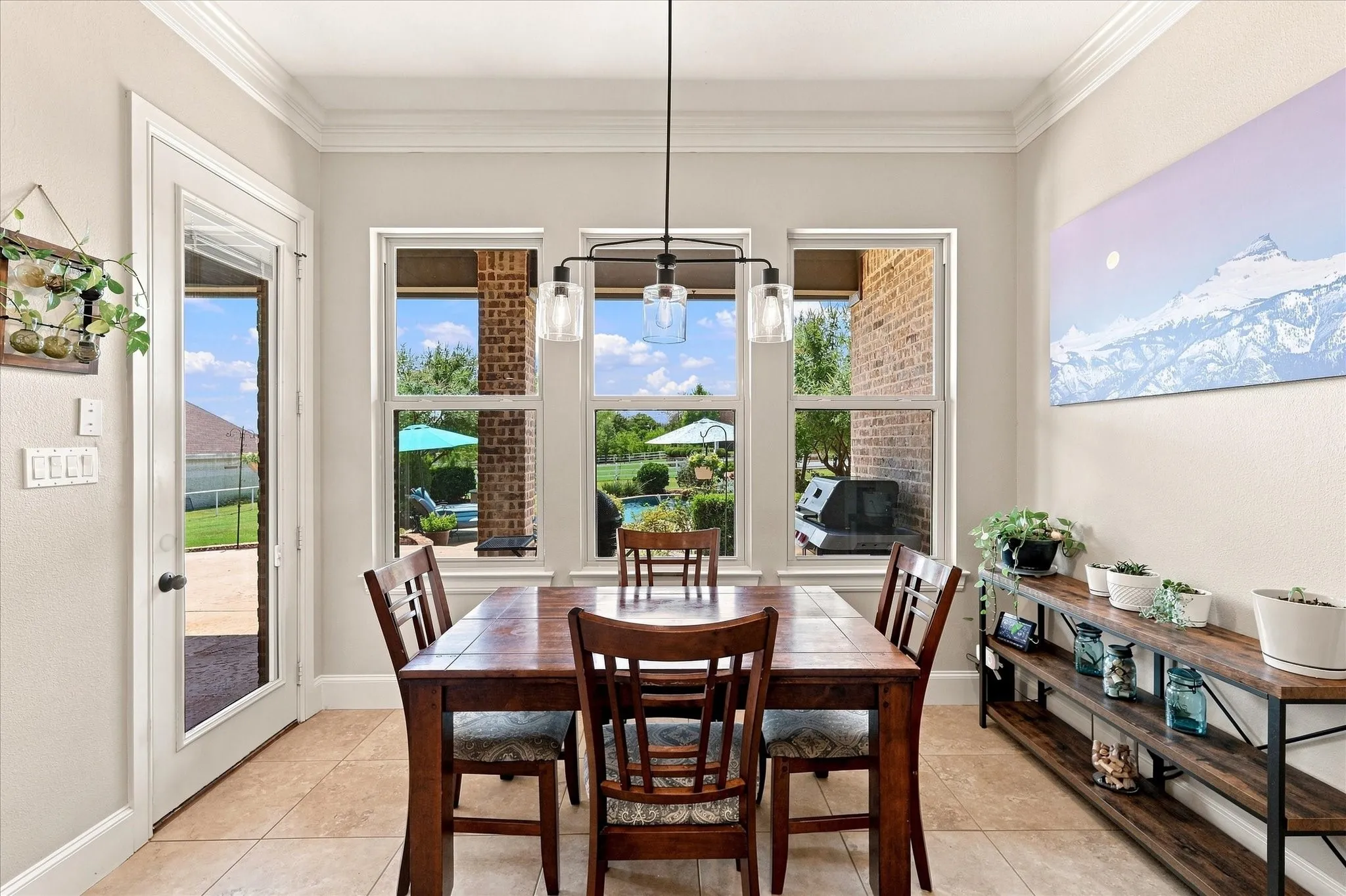 Single Family Residence For Sale in Tarrant County , 1228 Robin Drive, Keller, Texas 76262, 5 Bedroom, 3 Bathroom, 3 Garage spaces, 3,721 Sqft, built in 2008, mls#21352711, Real Estate Agent in Keller, Homes For Sale in Tarrant county, Homes For Sale in Keller, Realtor in Keller Texas, Real Estate Brokerage Independent Realty Texas, Luminita Cordes Realtor