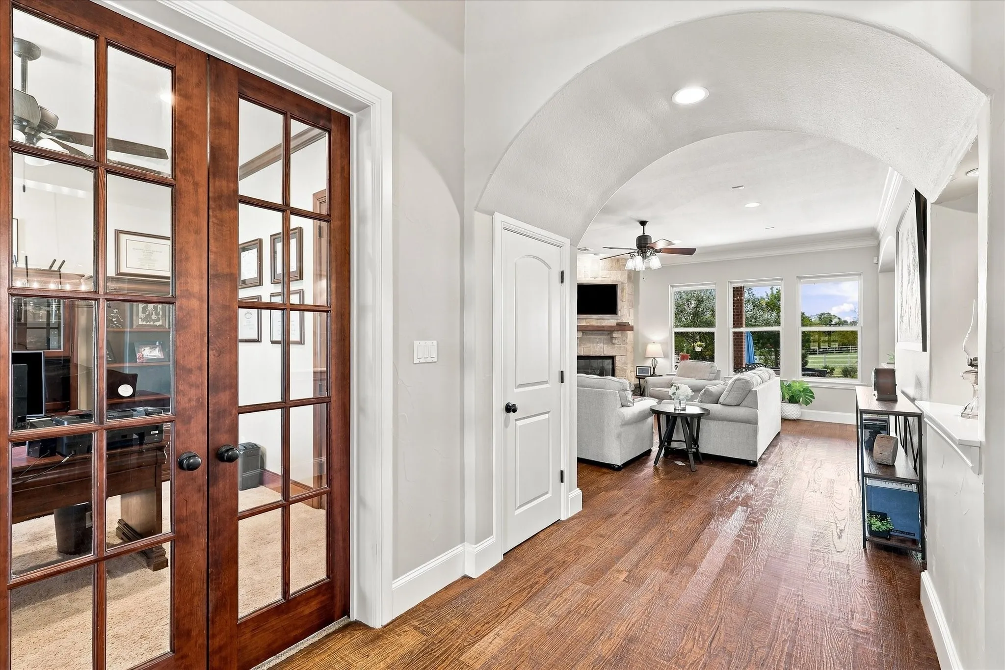 Single Family Residence For Sale in Tarrant County , 1228 Robin Drive, Keller, Texas 76262, 5 Bedroom, 3 Bathroom, 3 Garage spaces, 3,721 Sqft, built in 2008, mls#21352711, Real Estate Agent in Keller, Homes For Sale in Tarrant county, Homes For Sale in Keller, Realtor in Keller Texas, Real Estate Brokerage Independent Realty Texas, Luminita Cordes Realtor