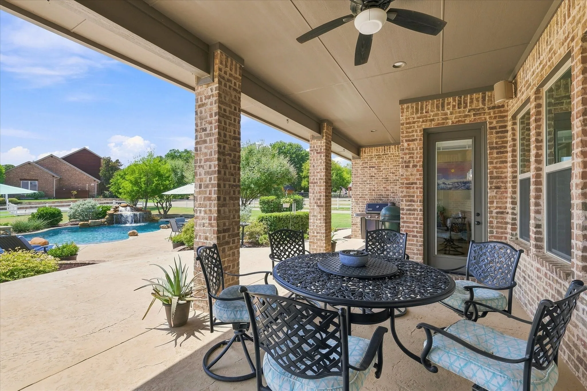 Single Family Residence For Sale in Tarrant County , 1228 Robin Drive, Keller, Texas 76262, 5 Bedroom, 3 Bathroom, 3 Garage spaces, 3,721 Sqft, built in 2008, mls#21352711, Real Estate Agent in Keller, Homes For Sale in Tarrant county, Homes For Sale in Keller, Realtor in Keller Texas, Real Estate Brokerage Independent Realty Texas, Luminita Cordes Realtor