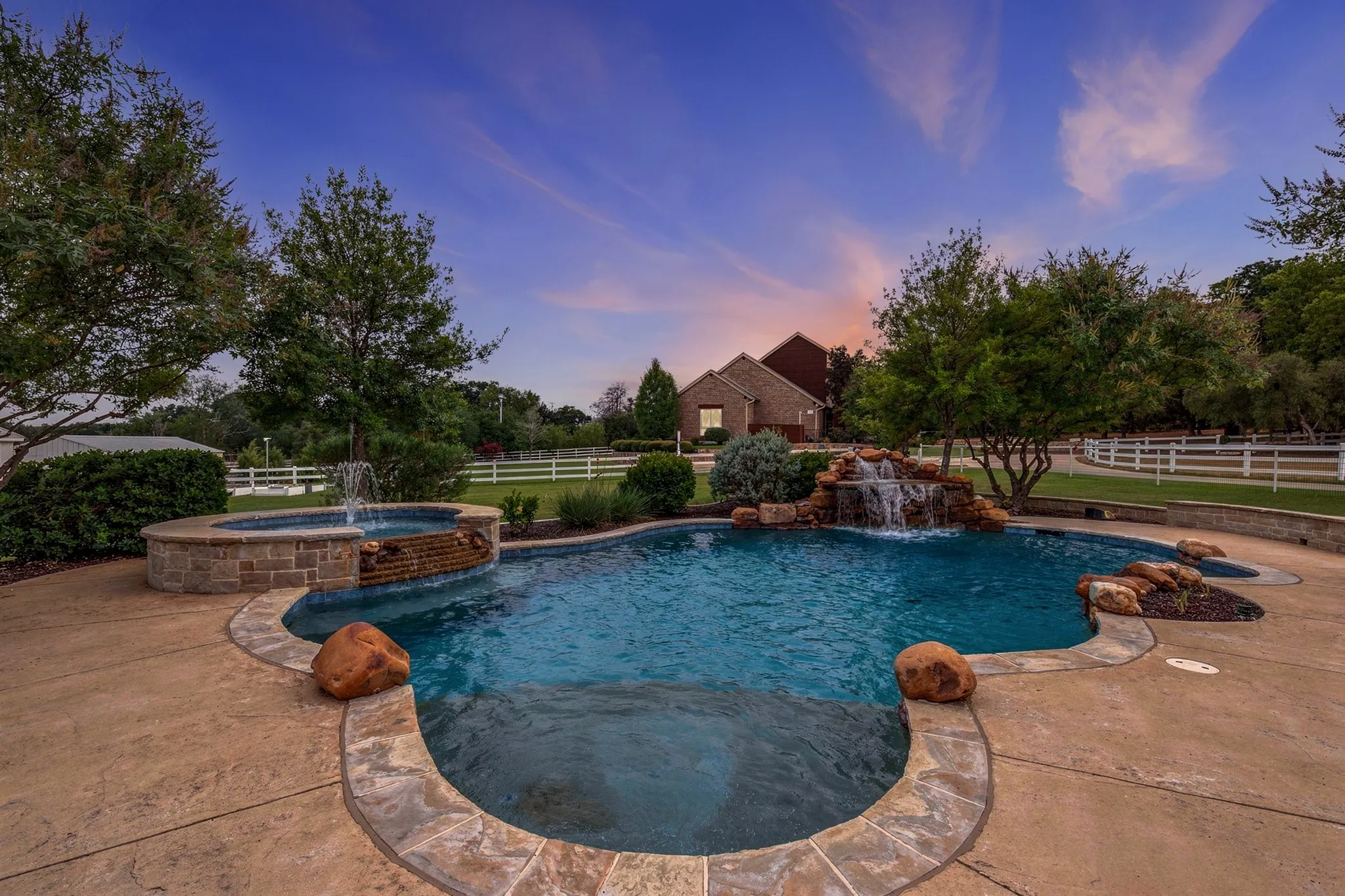 Single Family Residence For Sale in Tarrant County , 1228 Robin Drive, Keller, Texas 76262, 5 Bedroom, 3 Bathroom, 3 Garage spaces, 3,721 Sqft, built in 2008, mls#21352711, Real Estate Agent in Keller, Homes For Sale in Tarrant county, Homes For Sale in Keller, Realtor in Keller Texas, Real Estate Brokerage Independent Realty Texas, Luminita Cordes Realtor