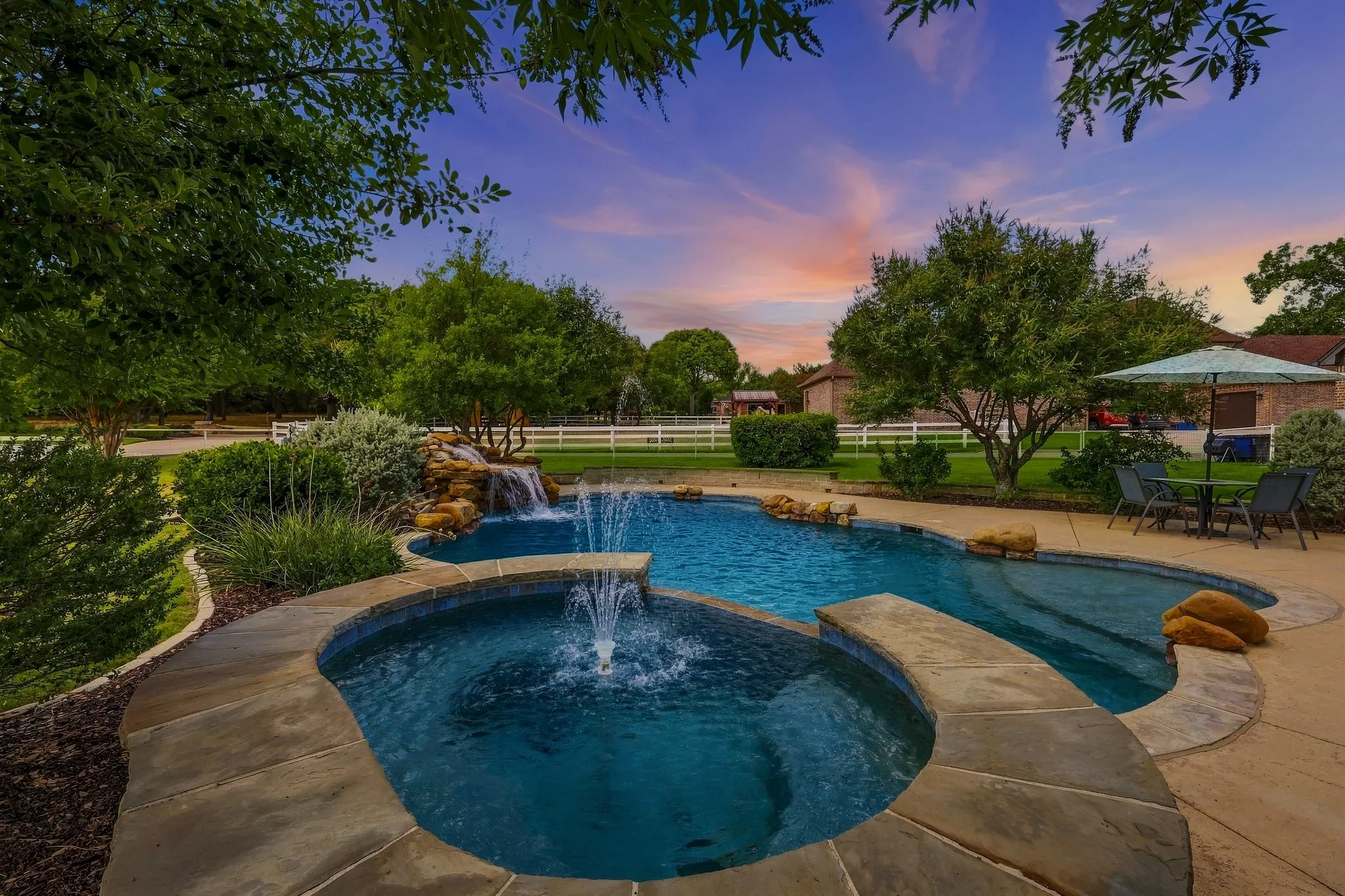 Single Family Residence For Sale in Tarrant County , 1228 Robin Drive, Keller, Texas 76262, 5 Bedroom, 3 Bathroom, 3 Garage spaces, 3,721 Sqft, built in 2008, mls#21352711, Real Estate Agent in Keller, Homes For Sale in Tarrant county, Homes For Sale in Keller, Realtor in Keller Texas, Real Estate Brokerage Independent Realty Texas, Luminita Cordes Realtor