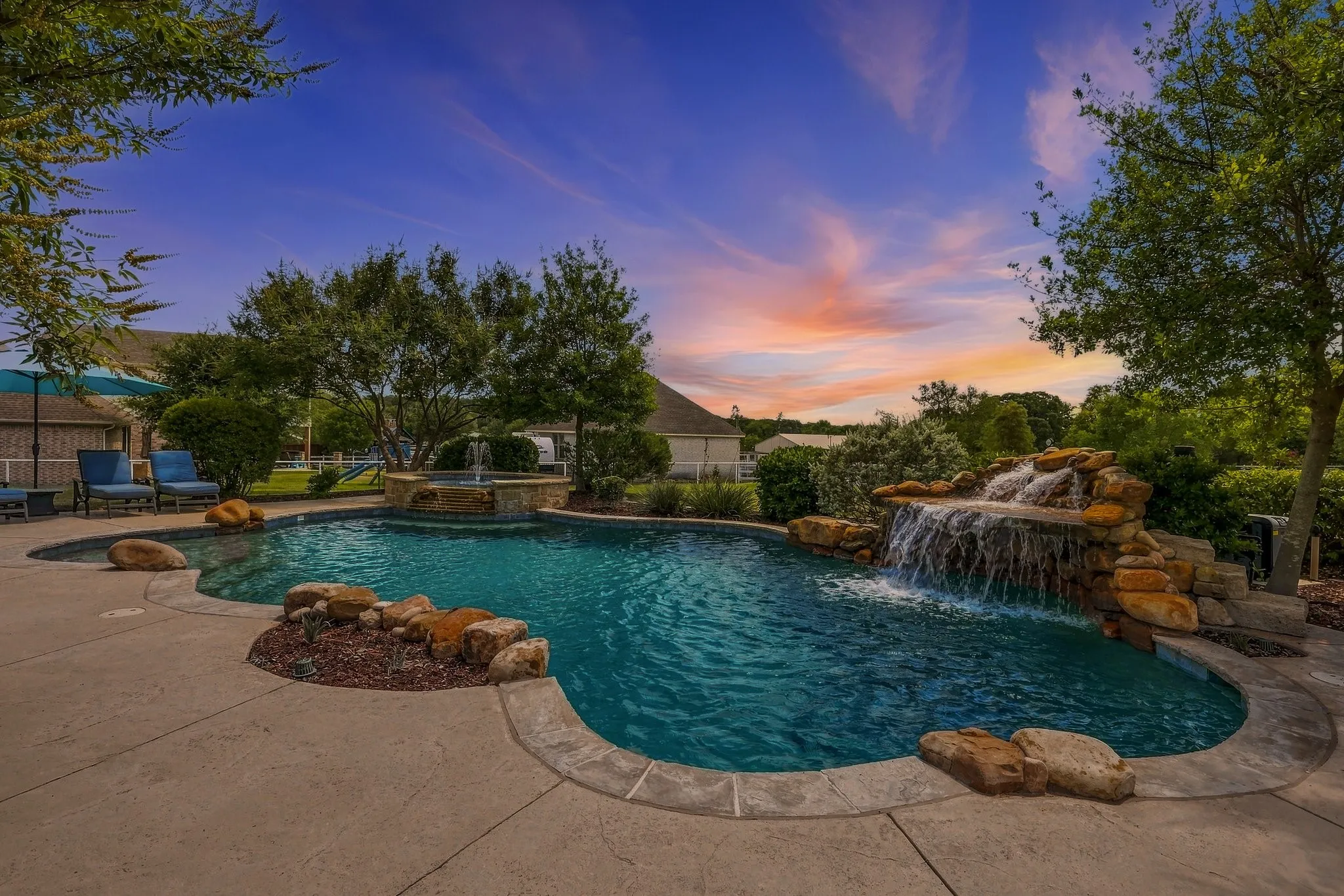 Single Family Residence For Sale in Tarrant County , 1228 Robin Drive, Keller, Texas 76262, 5 Bedroom, 3 Bathroom, 3 Garage spaces, 3,721 Sqft, built in 2008, mls#21352711, Real Estate Agent in Keller, Homes For Sale in Tarrant county, Homes For Sale in Keller, Realtor in Keller Texas, Real Estate Brokerage Independent Realty Texas, Luminita Cordes Realtor