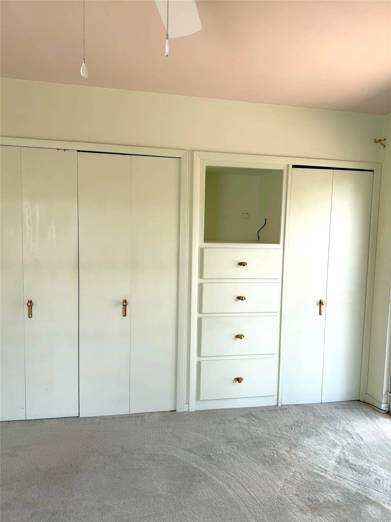 Single Family Residence For Sale in Taylor County , 2509 Crescent Drive, Abilene, Texas 79605, 3 Bedroom, 2 Bathroom, 2 Garage spaces, 1,572 Sqft, built in 1961, mls#21377010, Real Estate Agent in Abilene, Homes For Sale in Taylor county, Homes For Sale in Abilene, Realtor in Abilene Texas, Real Estate Brokerage Independent Realty Texas, Luminita Cordes Realtor