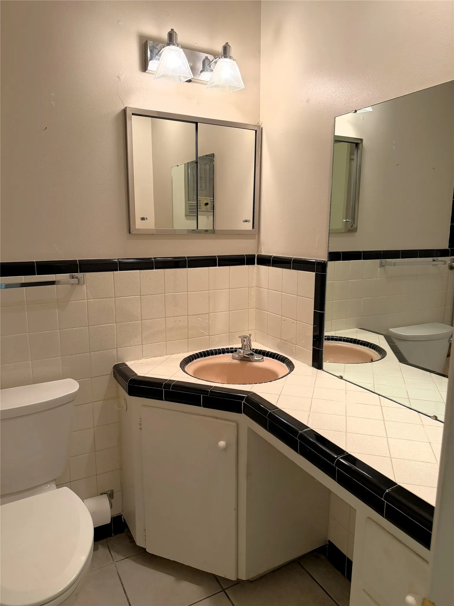 Single Family Residence For Sale in Taylor County , 2509 Crescent Drive, Abilene, Texas 79605, 3 Bedroom, 2 Bathroom, 2 Garage spaces, 1,572 Sqft, built in 1961, mls#21377010, Real Estate Agent in Abilene, Homes For Sale in Taylor county, Homes For Sale in Abilene, Realtor in Abilene Texas, Real Estate Brokerage Independent Realty Texas, Luminita Cordes Realtor