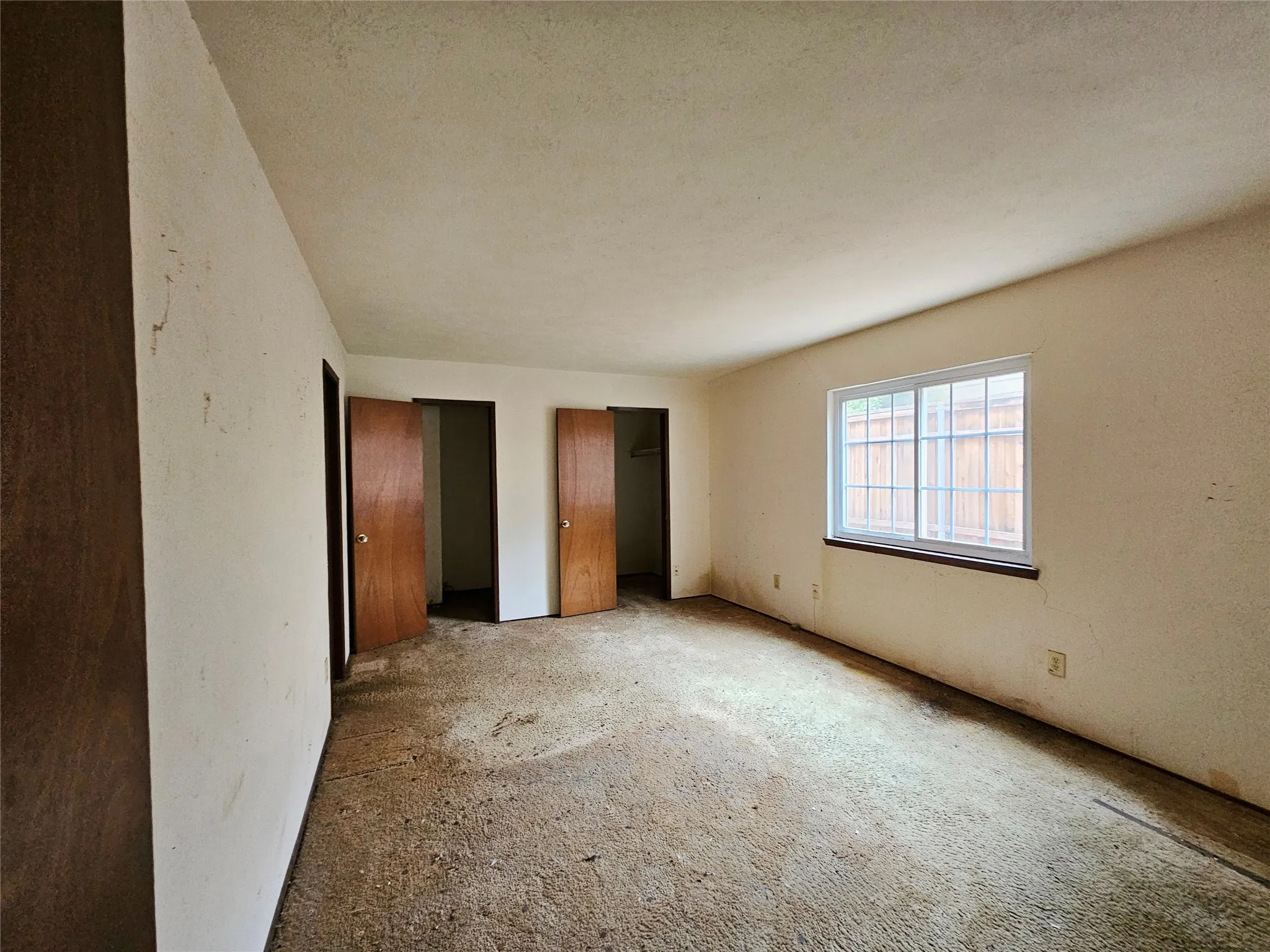 Single Family Residence For Sale in Denton County , 5717 Terry Street, The Colony, Texas 75056, 3 Bedroom, 2 Bathroom, 1 Garage spaces, 1,727 Sqft, built in 1983, mls#21377365, Real Estate Agent in The Colony, Homes For Sale in Denton county, Homes For Sale in The Colony, Realtor in The Colony Texas, Real Estate Brokerage Independent Realty Texas, Luminita Cordes Realtor