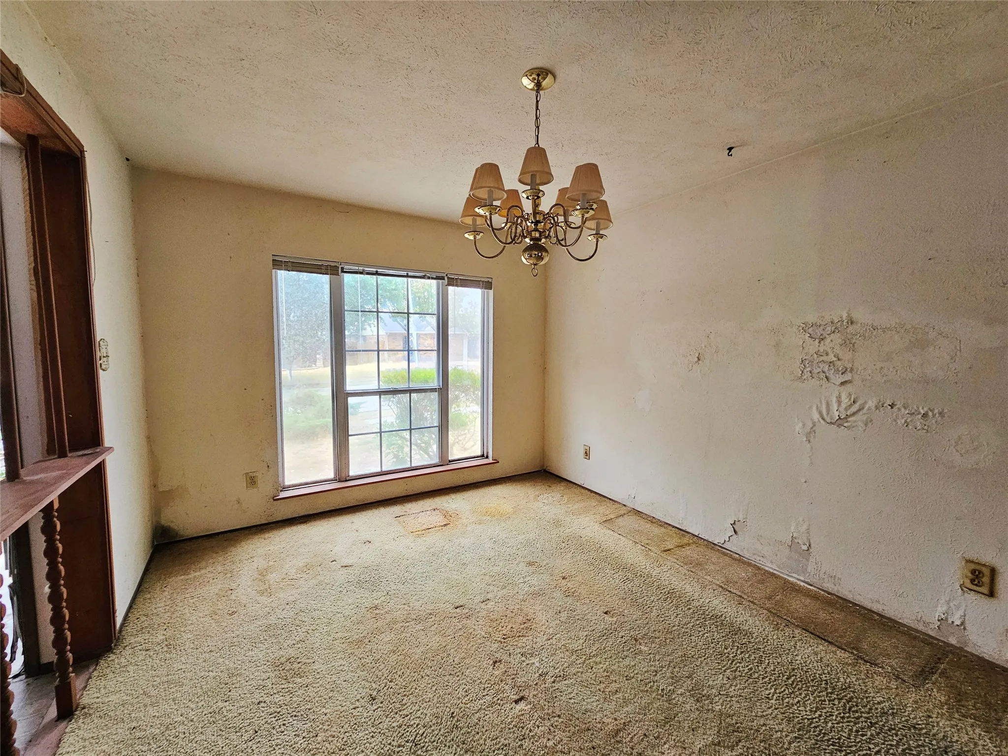 Single Family Residence For Sale in Denton County , 5717 Terry Street, The Colony, Texas 75056, 3 Bedroom, 2 Bathroom, 1 Garage spaces, 1,727 Sqft, built in 1983, mls#21377365, Real Estate Agent in The Colony, Homes For Sale in Denton county, Homes For Sale in The Colony, Realtor in The Colony Texas, Real Estate Brokerage Independent Realty Texas, Luminita Cordes Realtor