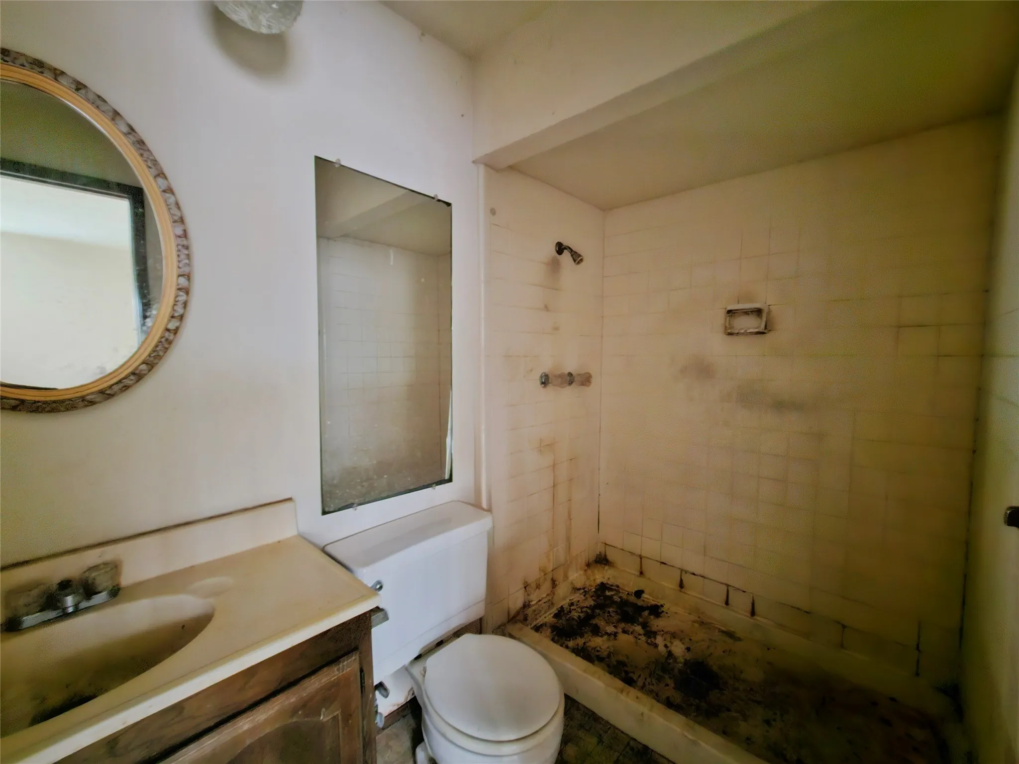 Single Family Residence For Sale in Denton County , 5717 Terry Street, The Colony, Texas 75056, 3 Bedroom, 2 Bathroom, 1 Garage spaces, 1,727 Sqft, built in 1983, mls#21377365, Real Estate Agent in The Colony, Homes For Sale in Denton county, Homes For Sale in The Colony, Realtor in The Colony Texas, Real Estate Brokerage Independent Realty Texas, Luminita Cordes Realtor