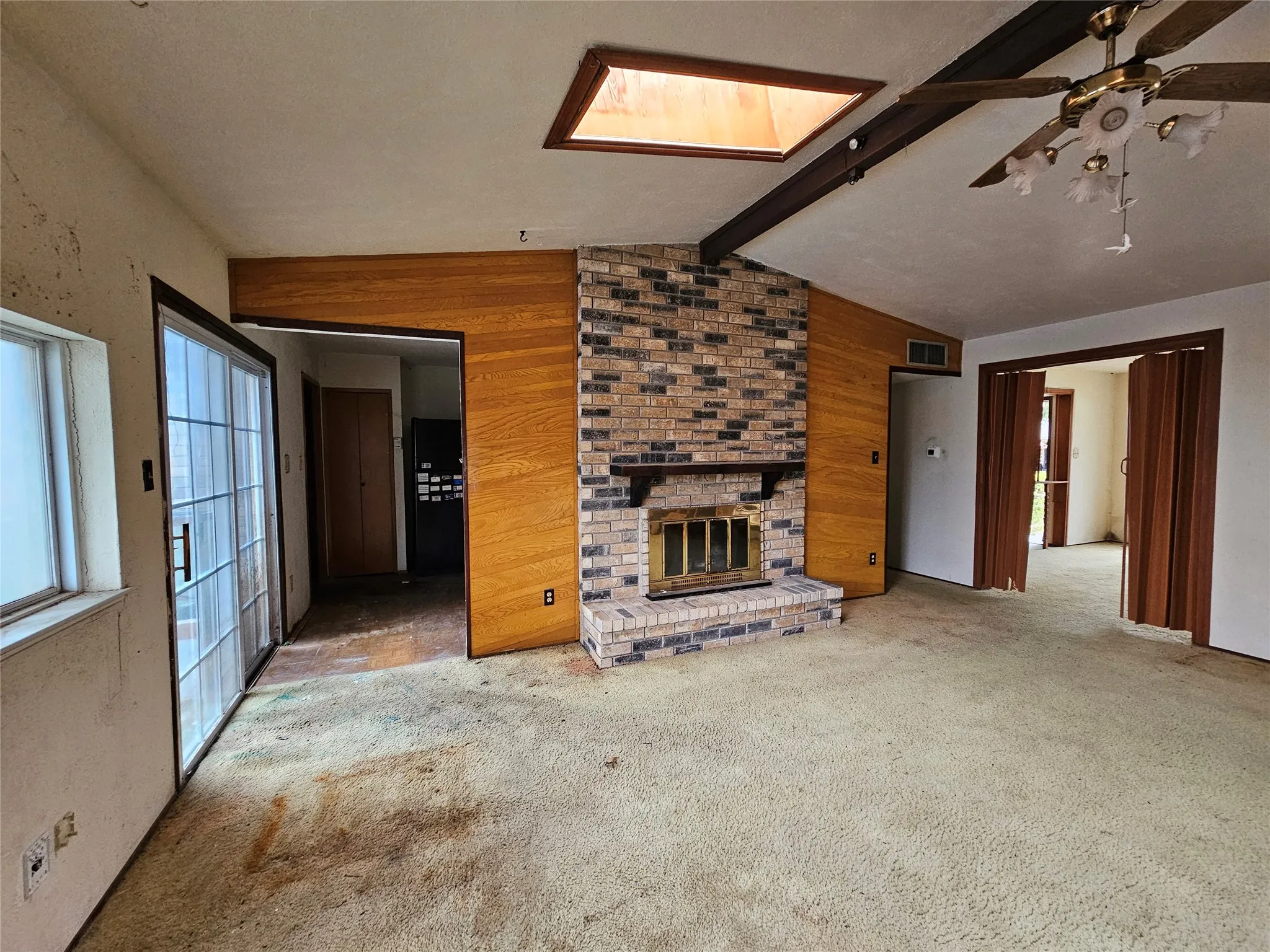 Single Family Residence For Sale in Denton County , 5717 Terry Street, The Colony, Texas 75056, 3 Bedroom, 2 Bathroom, 1 Garage spaces, 1,727 Sqft, built in 1983, mls#21377365, Real Estate Agent in The Colony, Homes For Sale in Denton county, Homes For Sale in The Colony, Realtor in The Colony Texas, Real Estate Brokerage Independent Realty Texas, Luminita Cordes Realtor