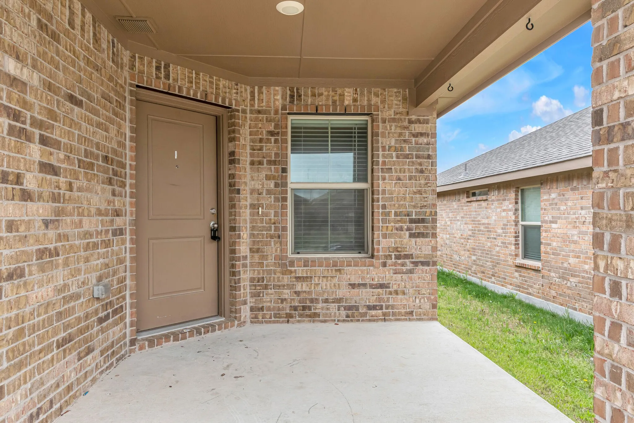 Single Family Residence For Rent in Tarrant County , 2225 Stallings Road, Fort Worth, Texas 76108, 4 Bedroom, 2 Bathroom, 2 Garage spaces, 1,795 Sqft, built in 2020, mls#21377366, Real Estate Agent in Fort Worth, Homes For Rent in Tarrant county, Homes For Rent in Fort Worth, Realtor in Fort Worth Texas, Real Estate Brokerage Independent Realty Texas, Luminita Cordes Realtor