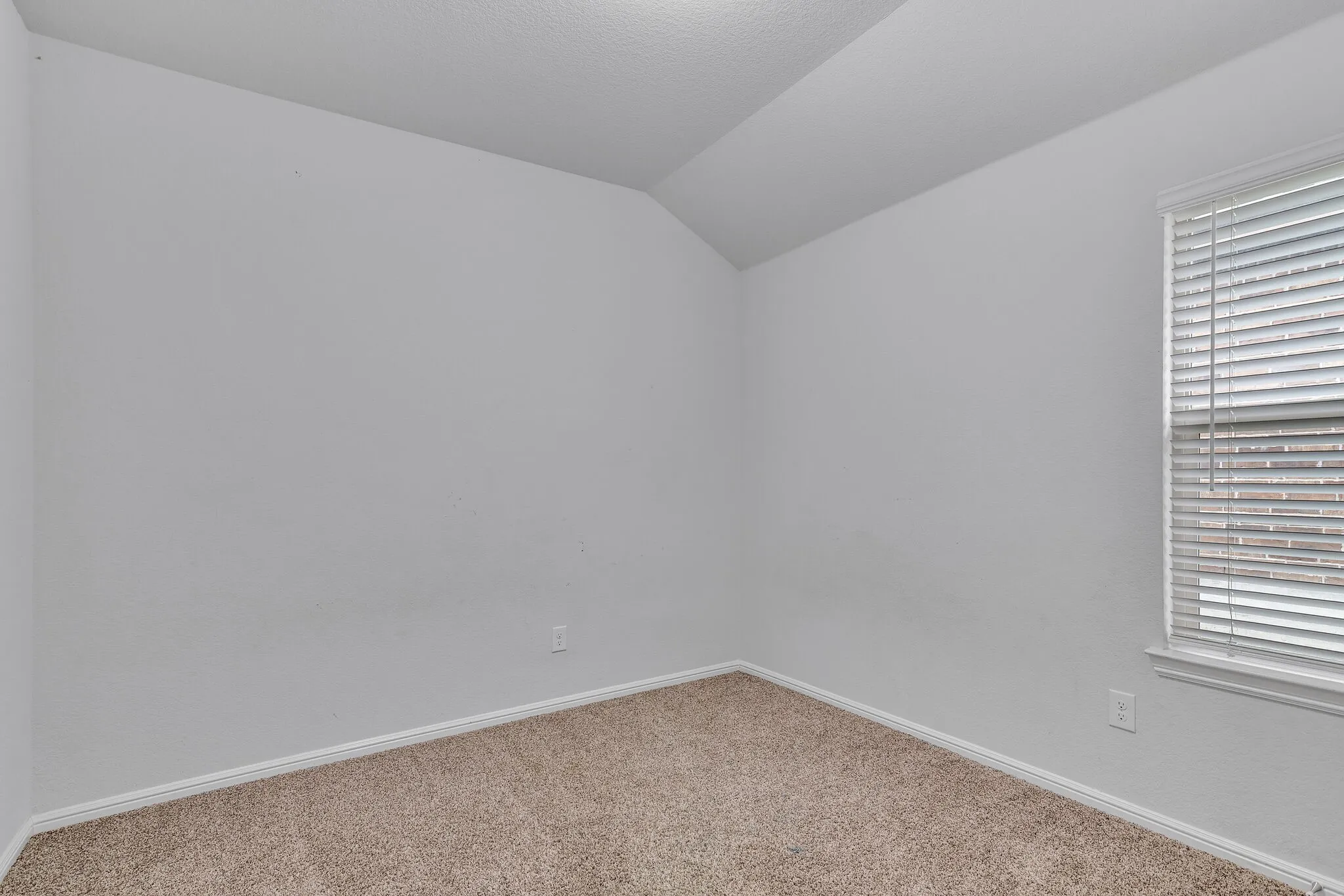 Single Family Residence For Rent in Tarrant County , 2225 Stallings Road, Fort Worth, Texas 76108, 4 Bedroom, 2 Bathroom, 2 Garage spaces, 1,795 Sqft, built in 2020, mls#21377366, Real Estate Agent in Fort Worth, Homes For Rent in Tarrant county, Homes For Rent in Fort Worth, Realtor in Fort Worth Texas, Real Estate Brokerage Independent Realty Texas, Luminita Cordes Realtor