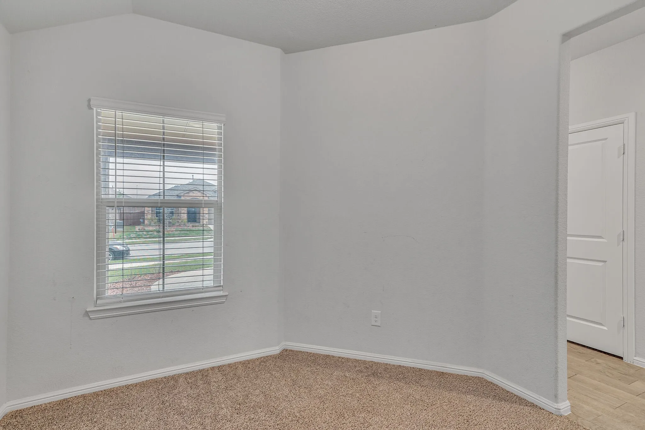 Single Family Residence For Rent in Tarrant County , 2225 Stallings Road, Fort Worth, Texas 76108, 4 Bedroom, 2 Bathroom, 2 Garage spaces, 1,795 Sqft, built in 2020, mls#21377366, Real Estate Agent in Fort Worth, Homes For Rent in Tarrant county, Homes For Rent in Fort Worth, Realtor in Fort Worth Texas, Real Estate Brokerage Independent Realty Texas, Luminita Cordes Realtor