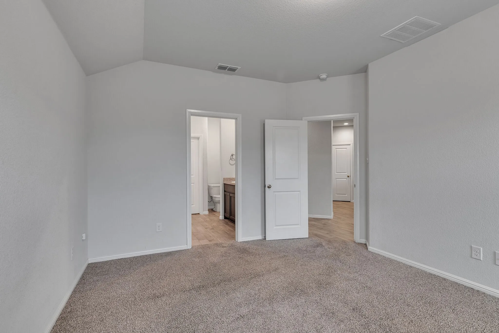 Single Family Residence For Rent in Tarrant County , 2225 Stallings Road, Fort Worth, Texas 76108, 4 Bedroom, 2 Bathroom, 2 Garage spaces, 1,795 Sqft, built in 2020, mls#21377366, Real Estate Agent in Fort Worth, Homes For Rent in Tarrant county, Homes For Rent in Fort Worth, Realtor in Fort Worth Texas, Real Estate Brokerage Independent Realty Texas, Luminita Cordes Realtor