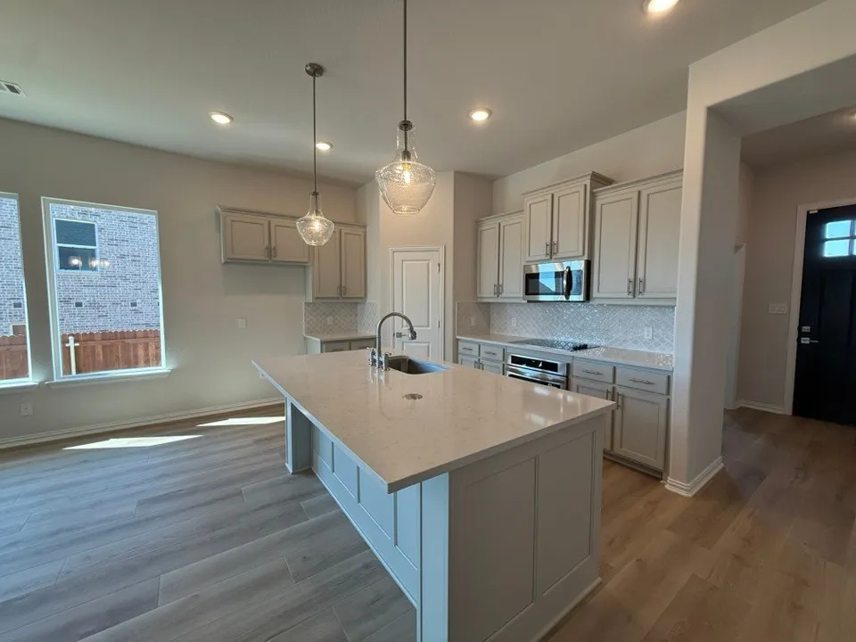 Single Family Residence For Sale in Parker County , 528 Vista Ridge Drive, Weatherford, Texas 76087, 3 Bedroom, 2 Bathroom, 2 Garage spaces, 1,998 Sqft, built in 2026, mls#21377378, Real Estate Agent in Weatherford, Homes For Sale in Parker county, Homes For Sale in Weatherford, Realtor in Weatherford Texas, Real Estate Brokerage Independent Realty Texas, Luminita Cordes Realtor
