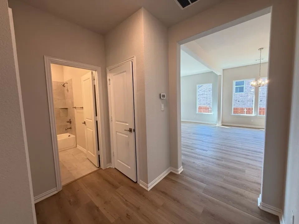Single Family Residence For Sale in Parker County , 528 Vista Ridge Drive, Weatherford, Texas 76087, 3 Bedroom, 2 Bathroom, 2 Garage spaces, 1,998 Sqft, built in 2026, mls#21377378, Real Estate Agent in Weatherford, Homes For Sale in Parker county, Homes For Sale in Weatherford, Realtor in Weatherford Texas, Real Estate Brokerage Independent Realty Texas, Luminita Cordes Realtor