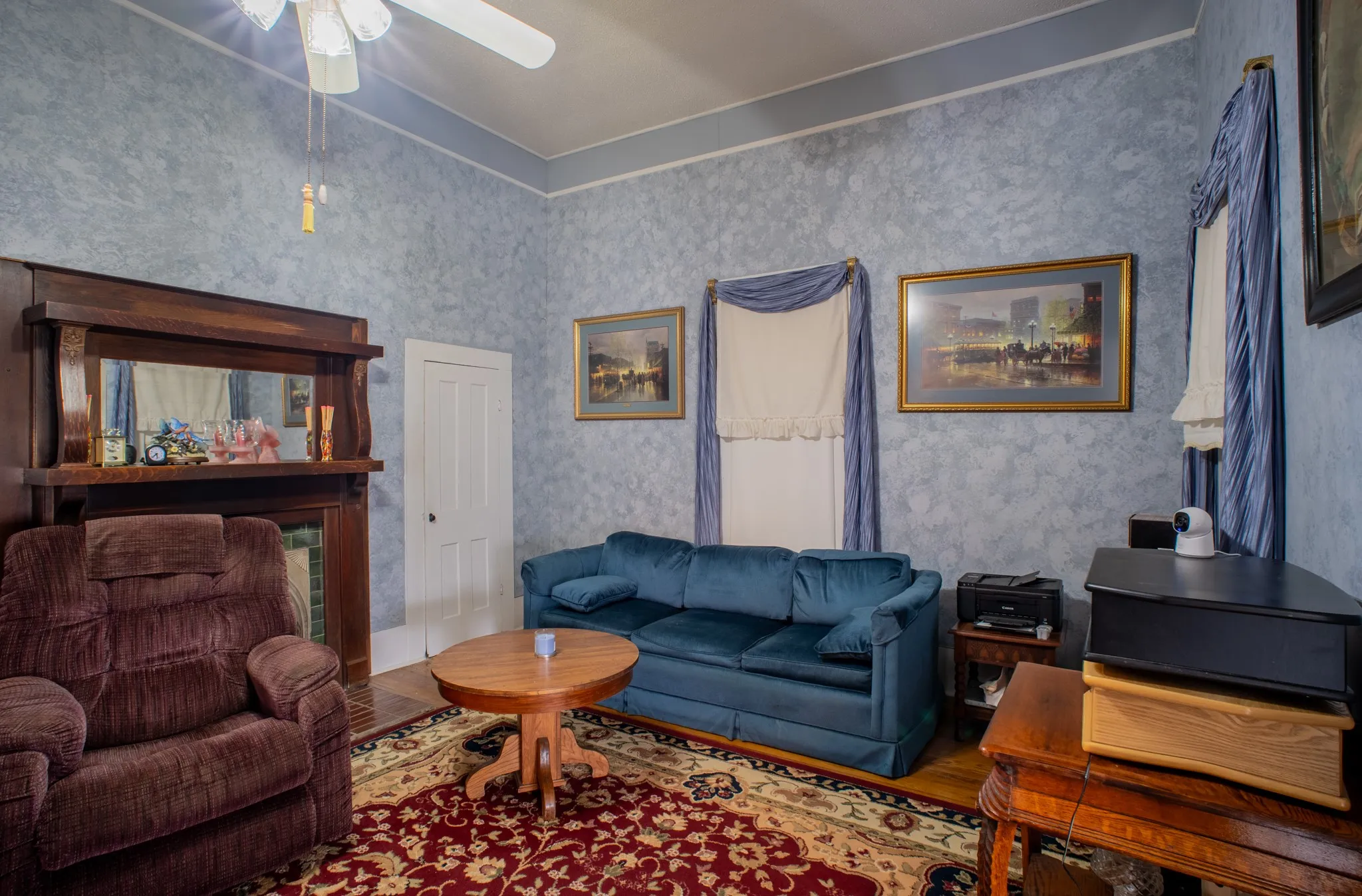 Single Family Residence For Sale in Freestone County , 115 E Brazos, Wortham, Texas 76693, 4 Bedroom, 2 Bathroom, 2 Garage spaces, 3,130 Sqft, built in 1910, mls#21377363, Real Estate Agent in Wortham, Homes For Sale in Freestone county, Homes For Sale in Wortham, Realtor in Wortham Texas, Real Estate Brokerage Independent Realty Texas, Luminita Cordes Realtor