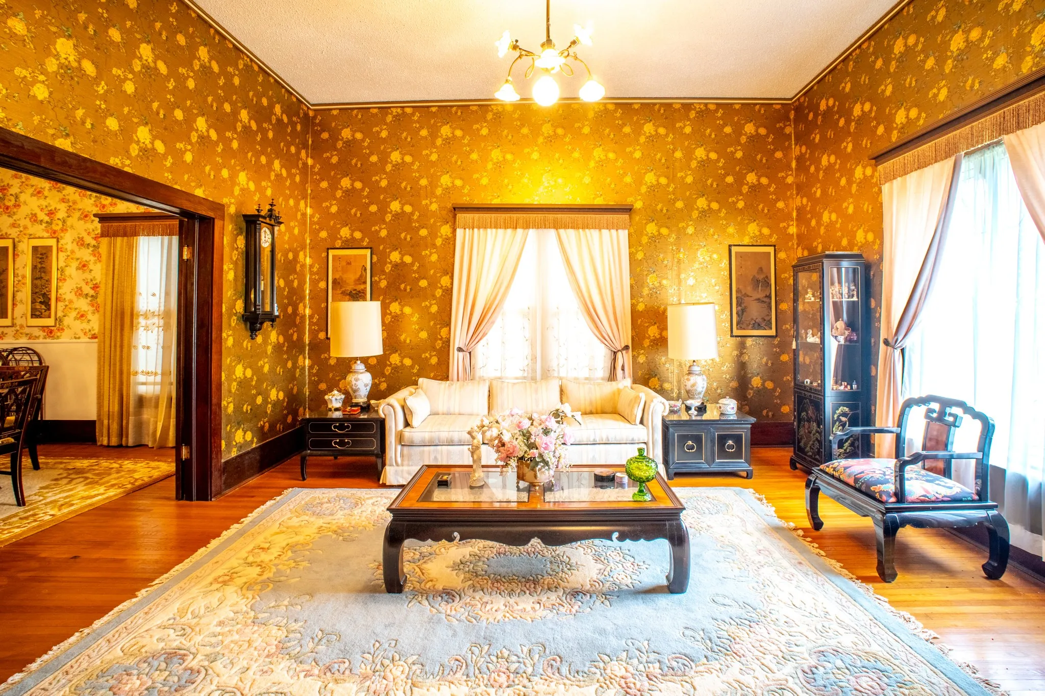 Single Family Residence For Sale in Freestone County , 115 E Brazos, Wortham, Texas 76693, 4 Bedroom, 2 Bathroom, 2 Garage spaces, 3,130 Sqft, built in 1910, mls#21377363, Real Estate Agent in Wortham, Homes For Sale in Freestone county, Homes For Sale in Wortham, Realtor in Wortham Texas, Real Estate Brokerage Independent Realty Texas, Luminita Cordes Realtor