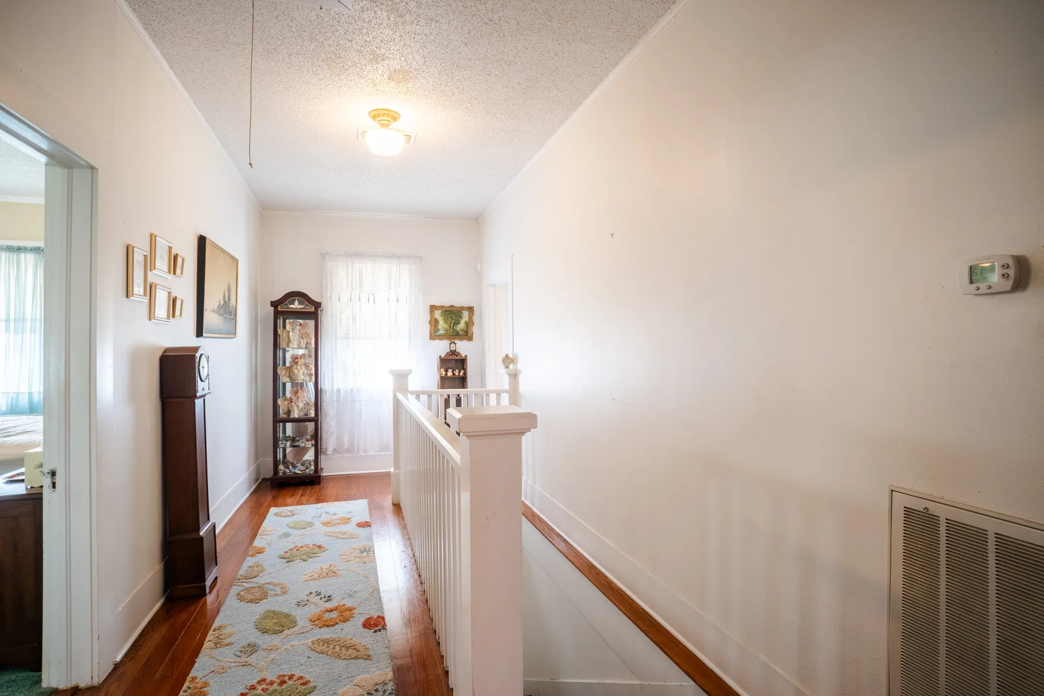 Single Family Residence For Sale in Freestone County , 115 E Brazos, Wortham, Texas 76693, 4 Bedroom, 2 Bathroom, 2 Garage spaces, 3,130 Sqft, built in 1910, mls#21377363, Real Estate Agent in Wortham, Homes For Sale in Freestone county, Homes For Sale in Wortham, Realtor in Wortham Texas, Real Estate Brokerage Independent Realty Texas, Luminita Cordes Realtor
