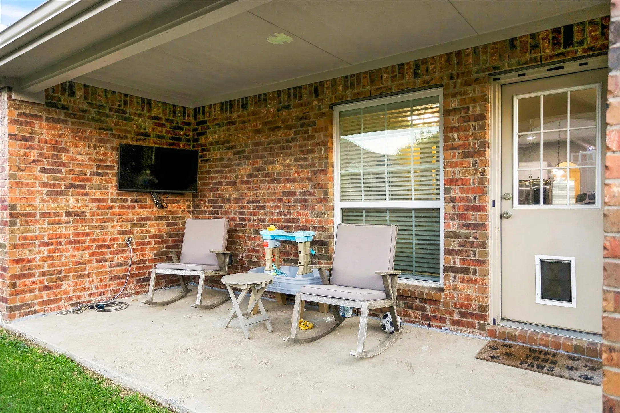 Single Family Residence For Rent in Denton County , 887 Woodrow Drive, Lewisville, Texas 75067, 4 Bedroom, 3 Bathroom, 2 Garage spaces, 2,120 Sqft, built in 2012, mls#21377382, Real Estate Agent in Lewisville, Homes For Rent in Denton county, Homes For Rent in Lewisville, Realtor in Lewisville Texas, Real Estate Brokerage Independent Realty Texas, Luminita Cordes Realtor