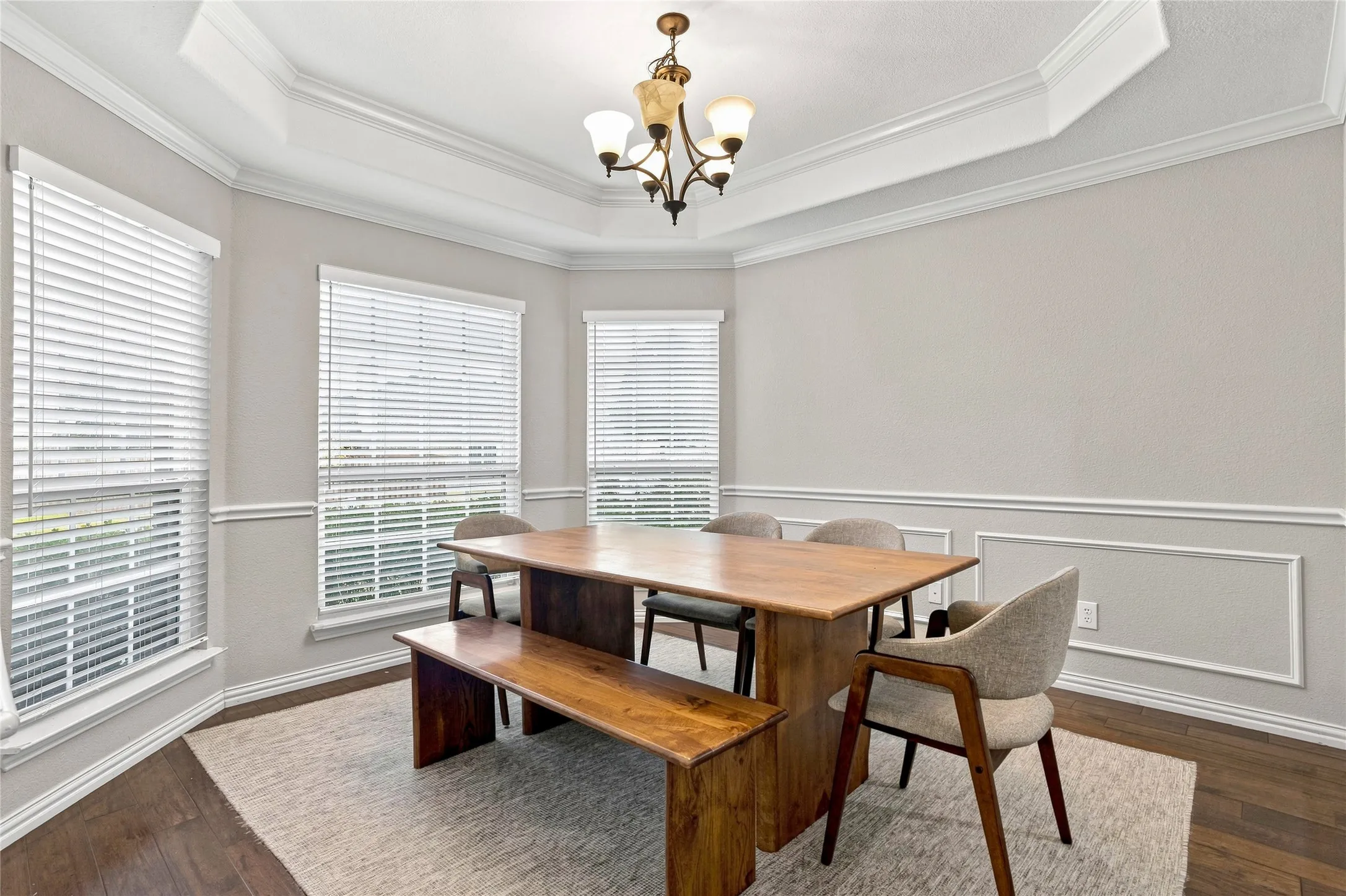 Single Family Residence For Rent in Denton County , 887 Woodrow Drive, Lewisville, Texas 75067, 4 Bedroom, 3 Bathroom, 2 Garage spaces, 2,120 Sqft, built in 2012, mls#21377382, Real Estate Agent in Lewisville, Homes For Rent in Denton county, Homes For Rent in Lewisville, Realtor in Lewisville Texas, Real Estate Brokerage Independent Realty Texas, Luminita Cordes Realtor