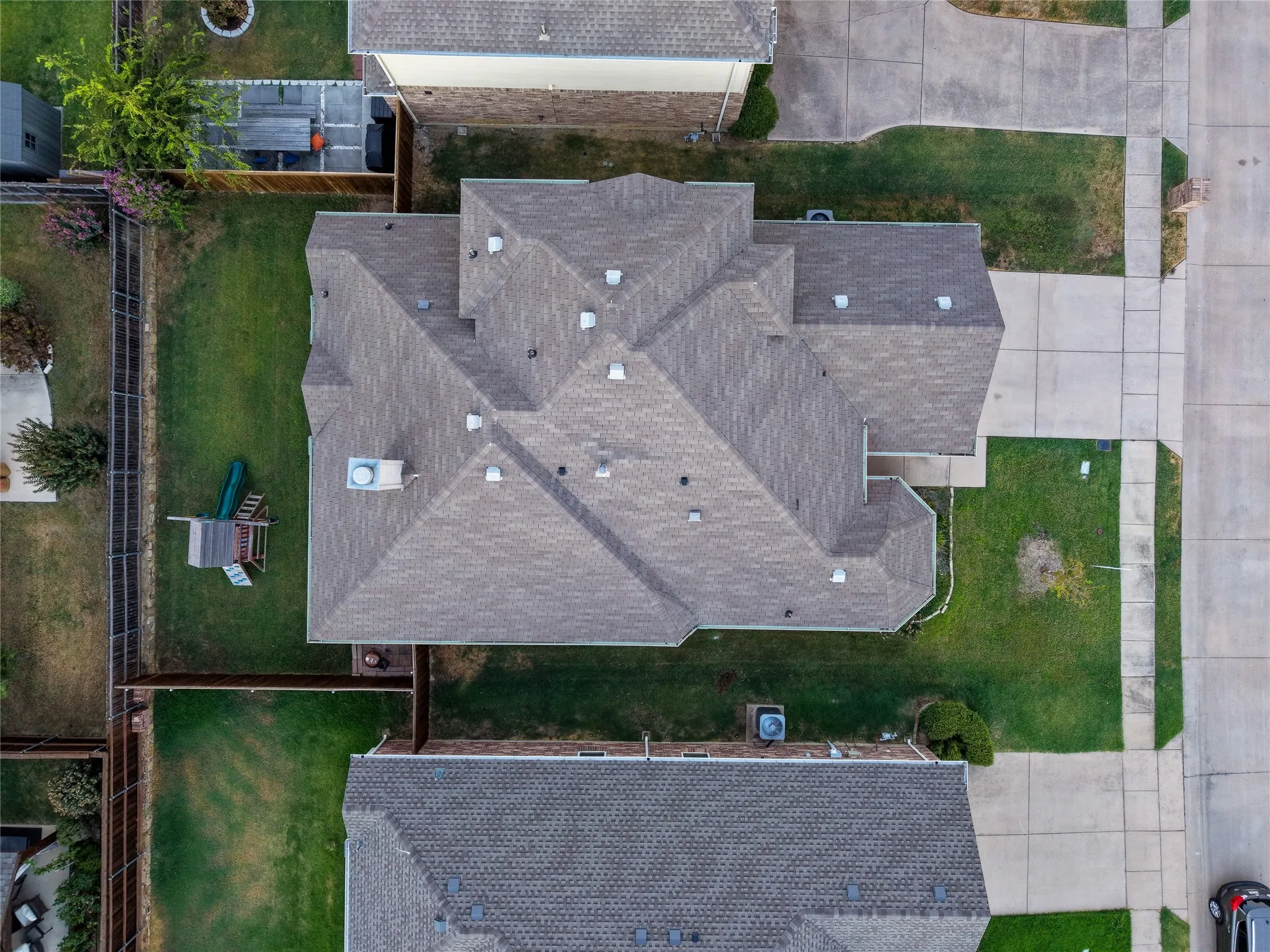 Single Family Residence For Rent in Denton County , 887 Woodrow Drive, Lewisville, Texas 75067, 4 Bedroom, 3 Bathroom, 2 Garage spaces, 2,120 Sqft, built in 2012, mls#21377382, Real Estate Agent in Lewisville, Homes For Rent in Denton county, Homes For Rent in Lewisville, Realtor in Lewisville Texas, Real Estate Brokerage Independent Realty Texas, Luminita Cordes Realtor