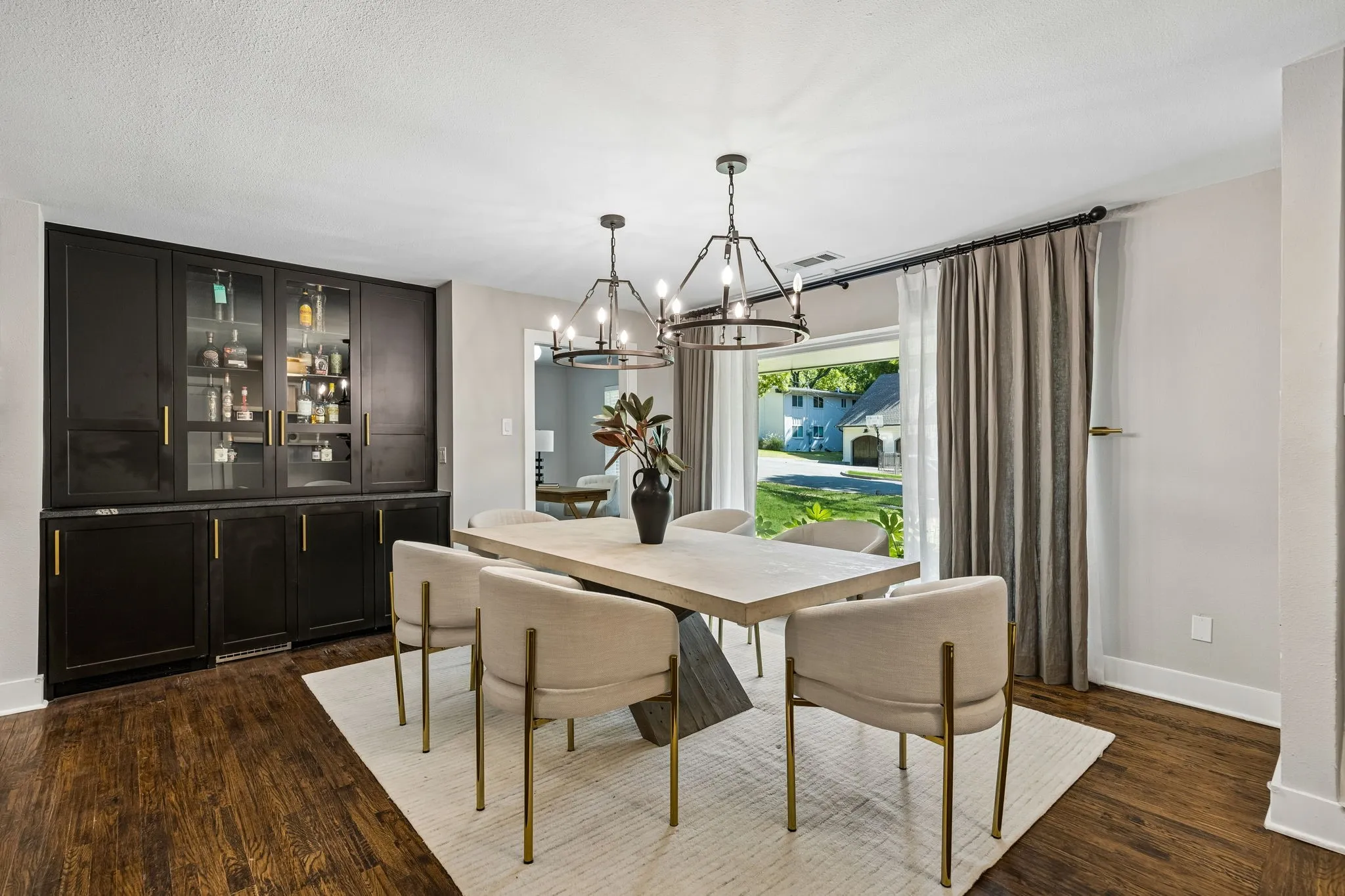 9021 Aldwick - Tom Hughes Team - Dining Room