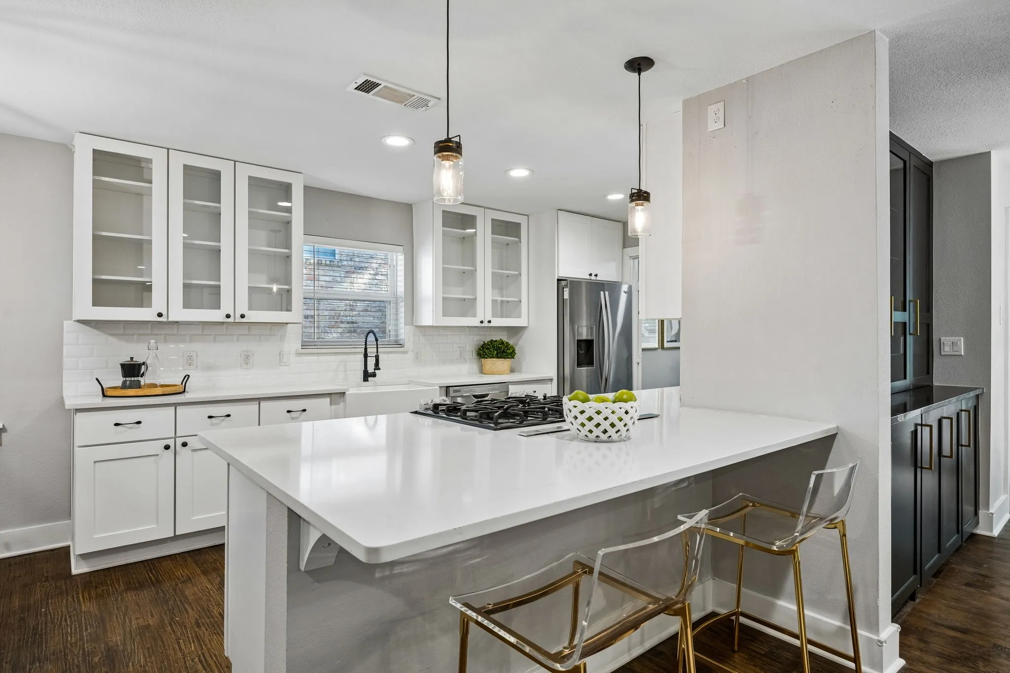 9021 Aldwick - Tom Hughes Team - Kitchen