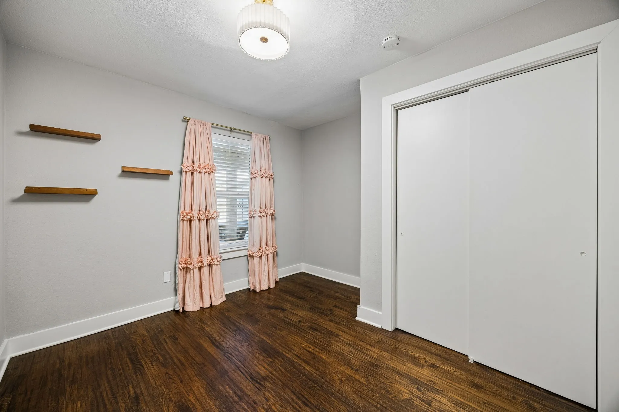 9021 Aldwick - Tom Hughes Team - Secondary Bedroom