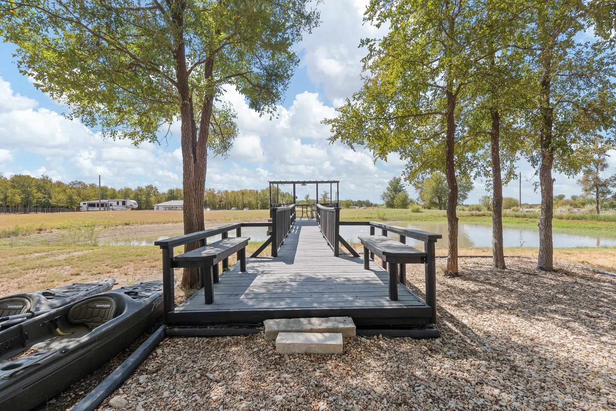 Single Family Residence For Sale in Hill County , 4884 Patton Lake Road, Aquilla, Texas 76622, 2 Bedroom, 1 Bathroom, Garage spaces, 800 Sqft, built in 2022, mls#21377342, Real Estate Agent in Aquilla, Homes For Sale in Hill county, Homes For Sale in Aquilla, Realtor in Aquilla Texas, Real Estate Brokerage Independent Realty Texas, Luminita Cordes Realtor