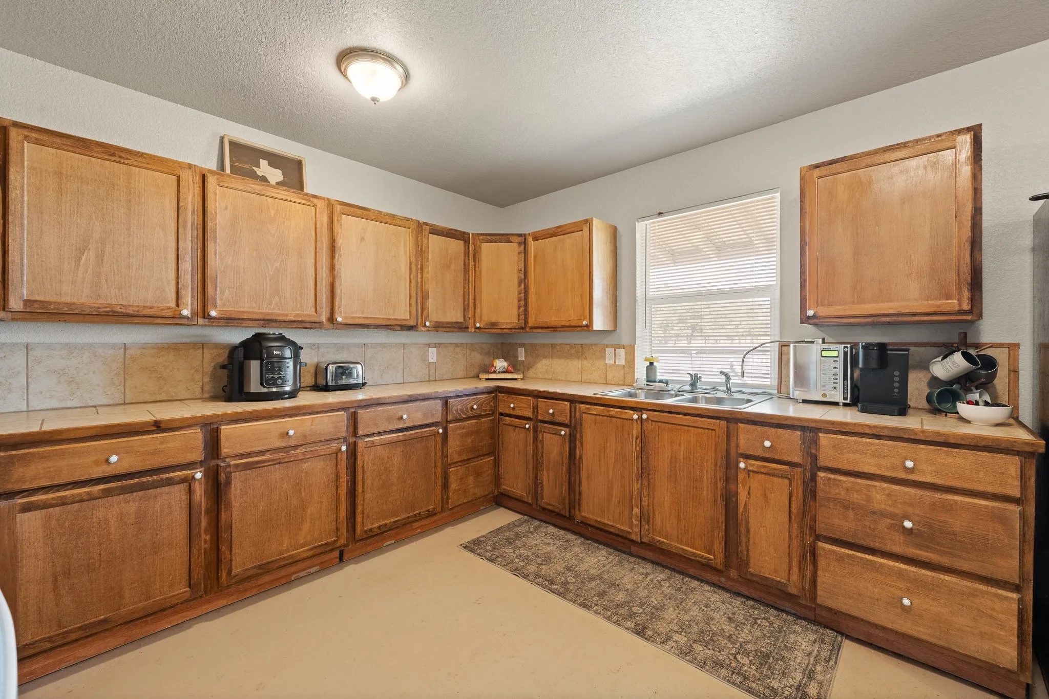 Single Family Residence For Sale in Hill County , 4884 Patton Lake Road, Aquilla, Texas 76622, 2 Bedroom, 1 Bathroom, Garage spaces, 800 Sqft, built in 2022, mls#21377342, Real Estate Agent in Aquilla, Homes For Sale in Hill county, Homes For Sale in Aquilla, Realtor in Aquilla Texas, Real Estate Brokerage Independent Realty Texas, Luminita Cordes Realtor