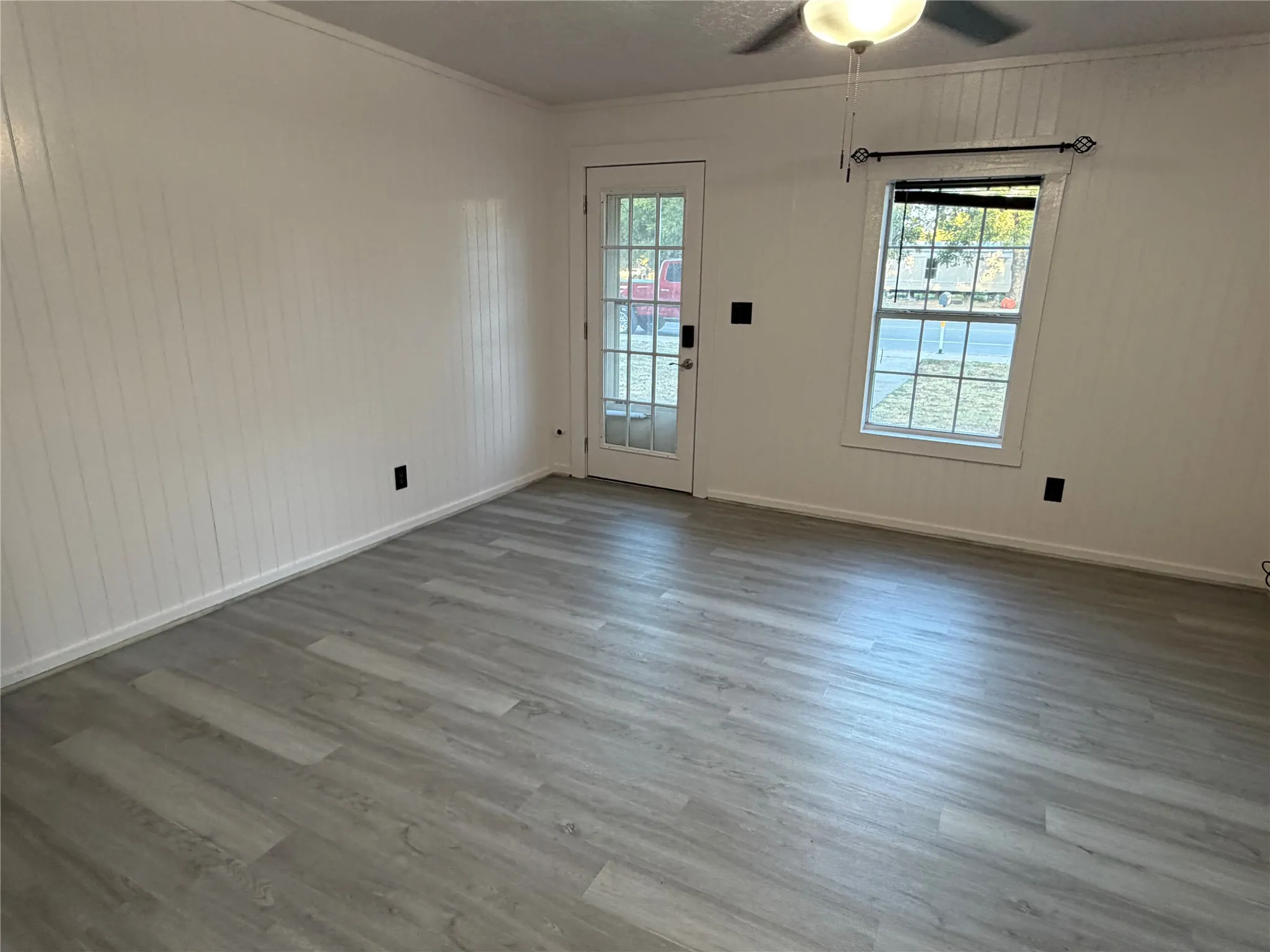 Single Family Residence For Sale in Eastland County , 309 S Main Street, Rising Star, Texas 76471, 2 Bedroom, 1 Bathroom, Garage spaces, 768 Sqft, built in 1940, mls#21375656, Real Estate Agent in Rising Star, Homes For Sale in Eastland county, Homes For Sale in Rising Star, Realtor in Rising Star Texas, Real Estate Brokerage Independent Realty Texas, Luminita Cordes Realtor
