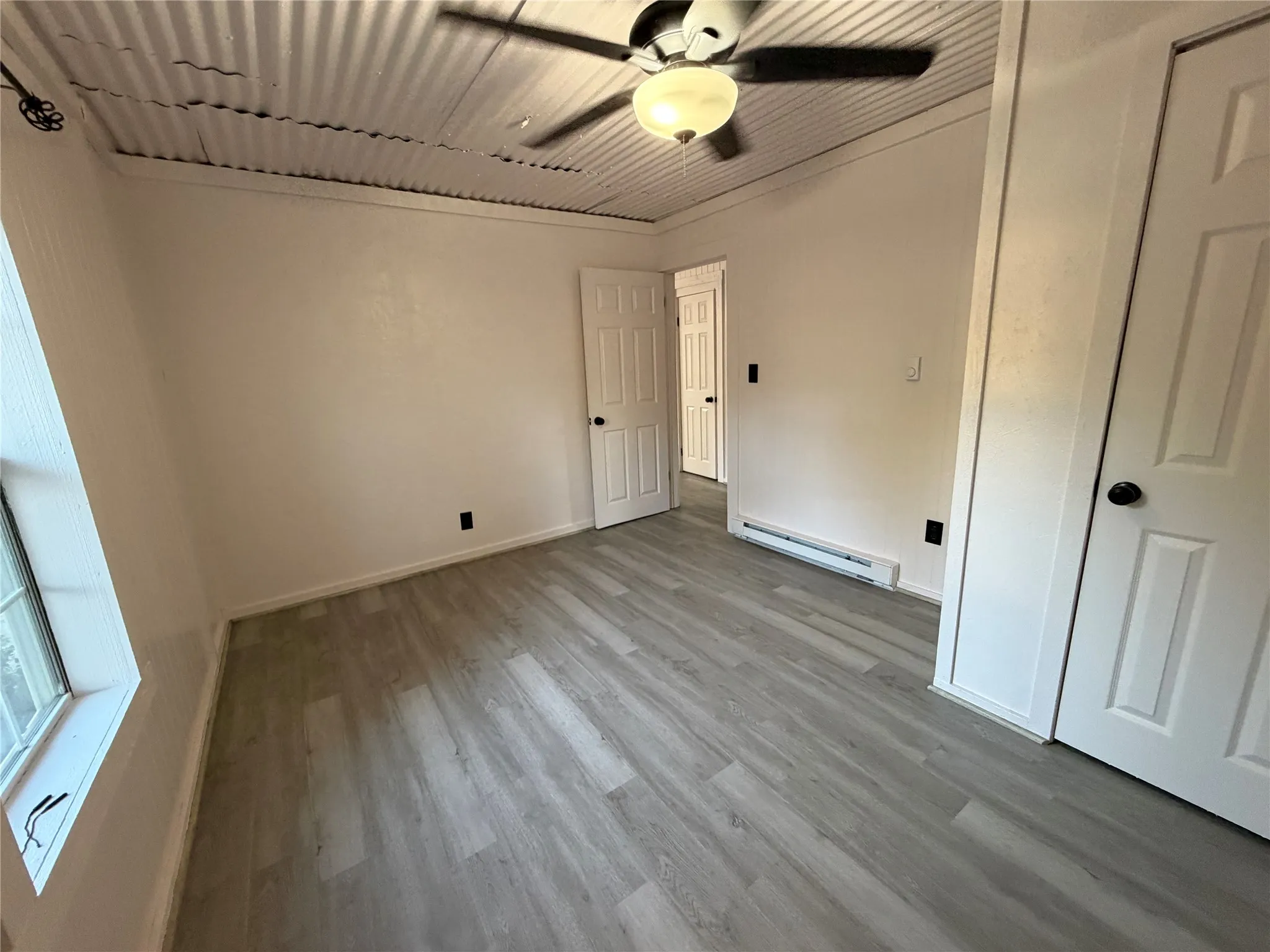 Single Family Residence For Sale in Eastland County , 309 S Main Street, Rising Star, Texas 76471, 2 Bedroom, 1 Bathroom, Garage spaces, 768 Sqft, built in 1940, mls#21375656, Real Estate Agent in Rising Star, Homes For Sale in Eastland county, Homes For Sale in Rising Star, Realtor in Rising Star Texas, Real Estate Brokerage Independent Realty Texas, Luminita Cordes Realtor
