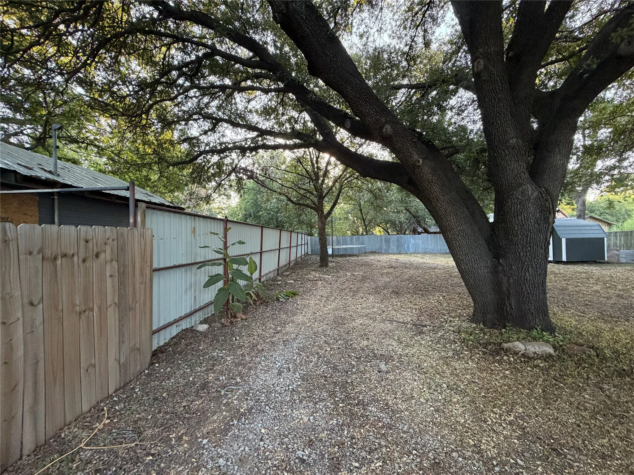 Single Family Residence For Sale in Eastland County , 309 S Main Street, Rising Star, Texas 76471, 2 Bedroom, 1 Bathroom, Garage spaces, 768 Sqft, built in 1940, mls#21375656, Real Estate Agent in Rising Star, Homes For Sale in Eastland county, Homes For Sale in Rising Star, Realtor in Rising Star Texas, Real Estate Brokerage Independent Realty Texas, Luminita Cordes Realtor