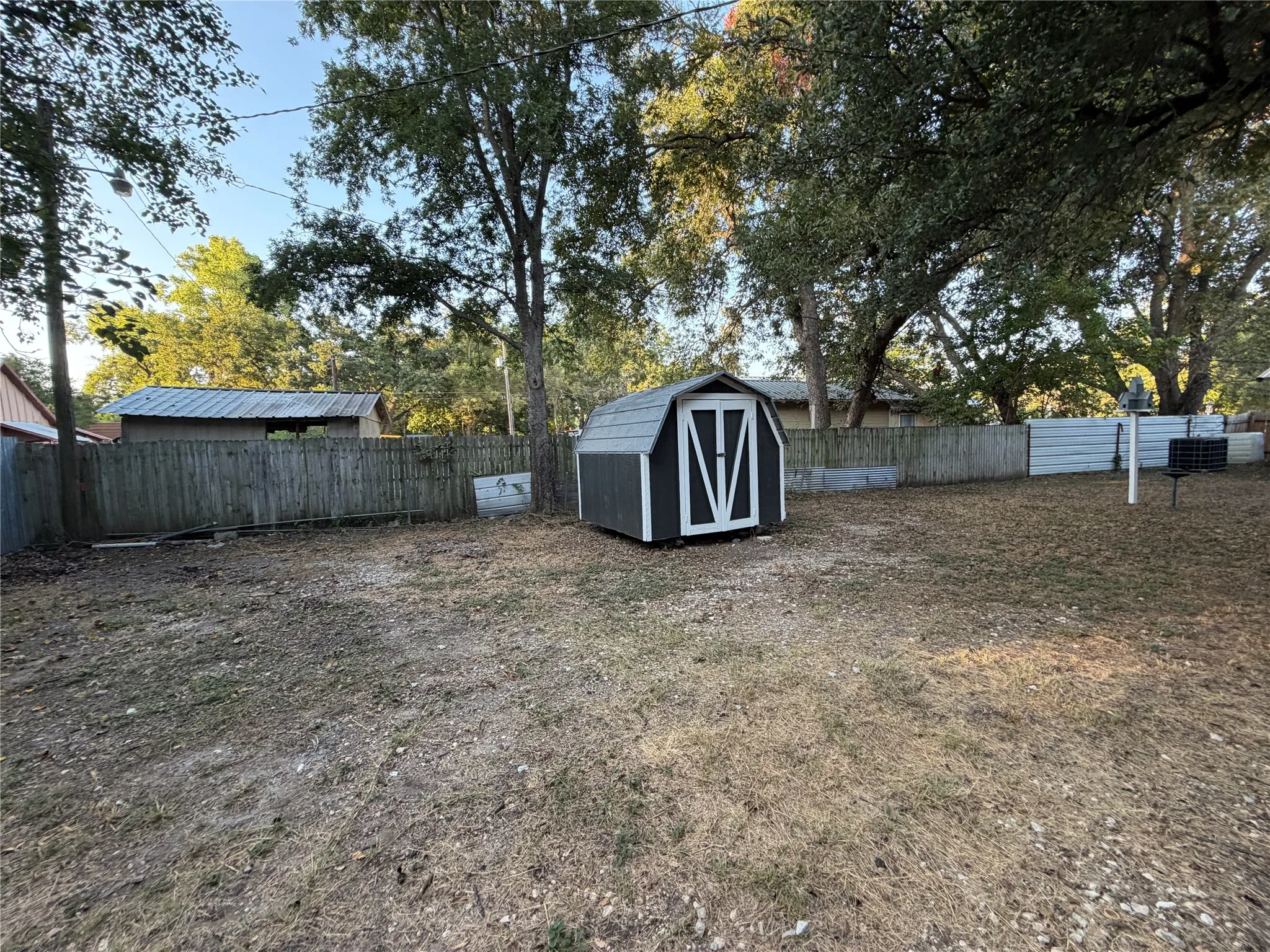 Single Family Residence For Sale in Eastland County , 309 S Main Street, Rising Star, Texas 76471, 2 Bedroom, 1 Bathroom, Garage spaces, 768 Sqft, built in 1940, mls#21375656, Real Estate Agent in Rising Star, Homes For Sale in Eastland county, Homes For Sale in Rising Star, Realtor in Rising Star Texas, Real Estate Brokerage Independent Realty Texas, Luminita Cordes Realtor