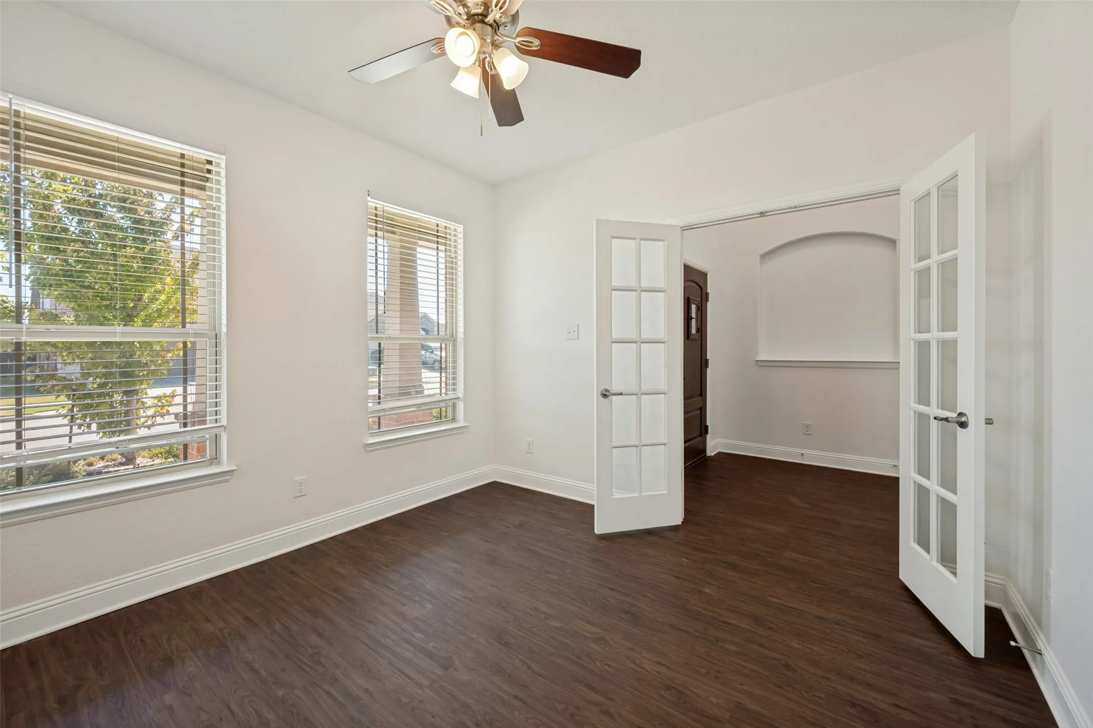 Single Family Residence For Sale in Tarrant County , 7237 Montosa Trail, Fort Worth, Texas 76131, 4 Bedroom, 3 Bathroom, 2 Garage spaces, 2,460 Sqft, built in 2017, mls#21377399, Real Estate Agent in Fort Worth, Homes For Sale in Tarrant county, Homes For Sale in Fort Worth, Realtor in Fort Worth Texas, Real Estate Brokerage Independent Realty Texas, Luminita Cordes Realtor