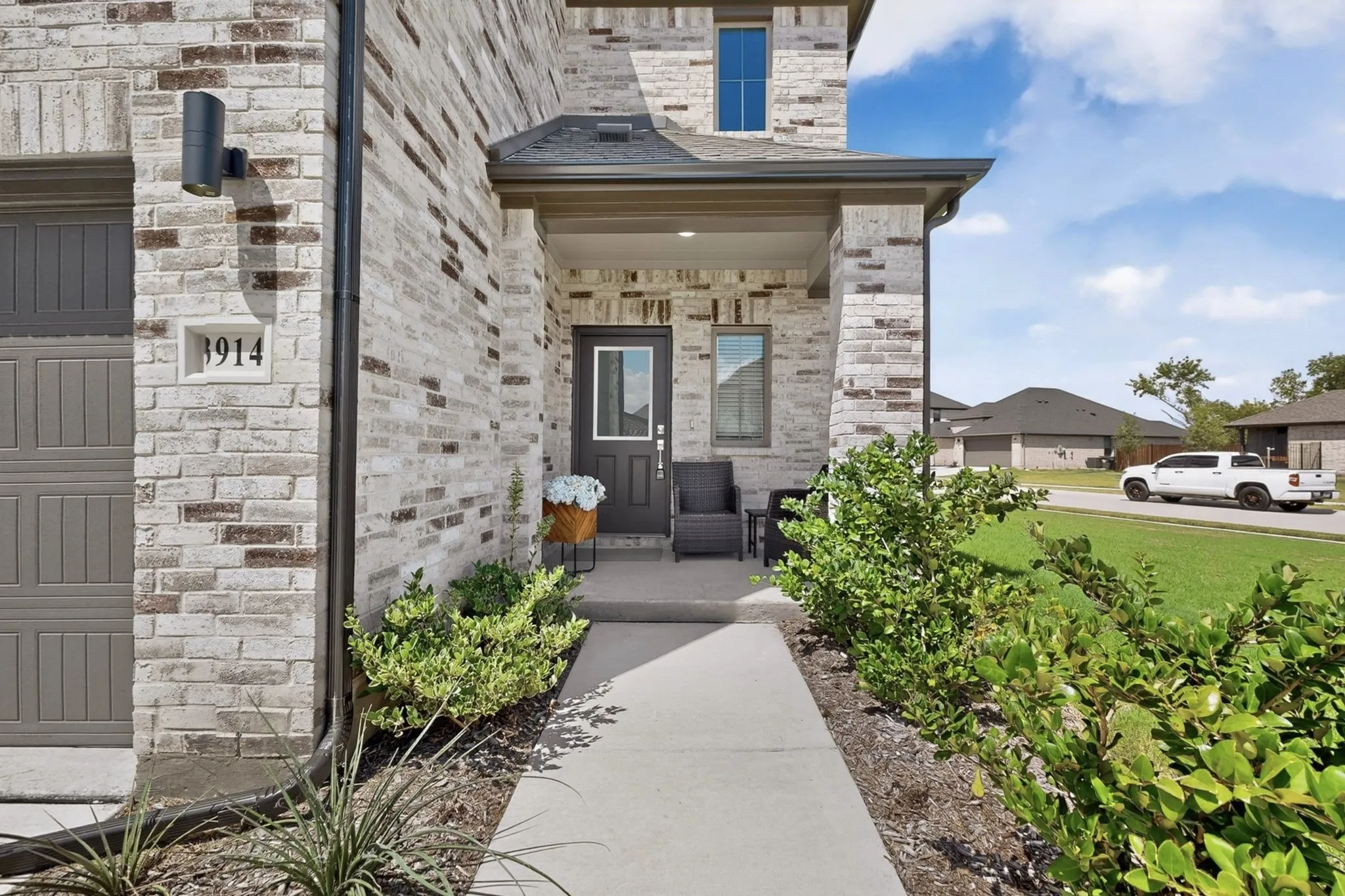 Brick and stone veneer exterior