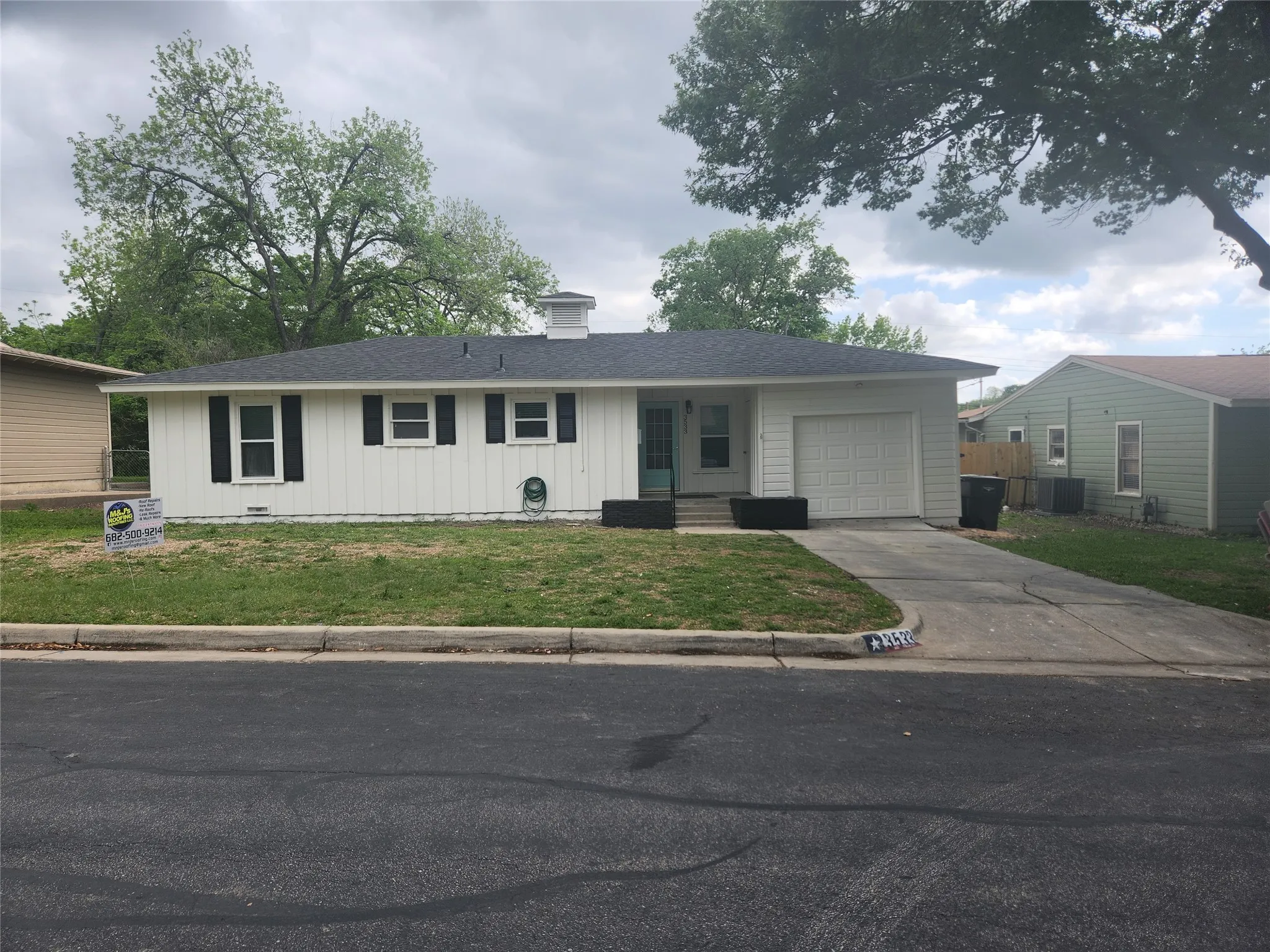 Single Family Residence For Rent in Tarrant County , 3533 Binyon Avenue, Fort Worth, Texas 76133, 2 Bedroom, 1 Bathroom, 1 Garage spaces, 964 Sqft, built in 1951, mls#21377407, Real Estate Agent in Fort Worth, Homes For Rent in Tarrant county, Homes For Rent in Fort Worth, Realtor in Fort Worth Texas, Real Estate Brokerage Independent Realty Texas, Luminita Cordes Realtor