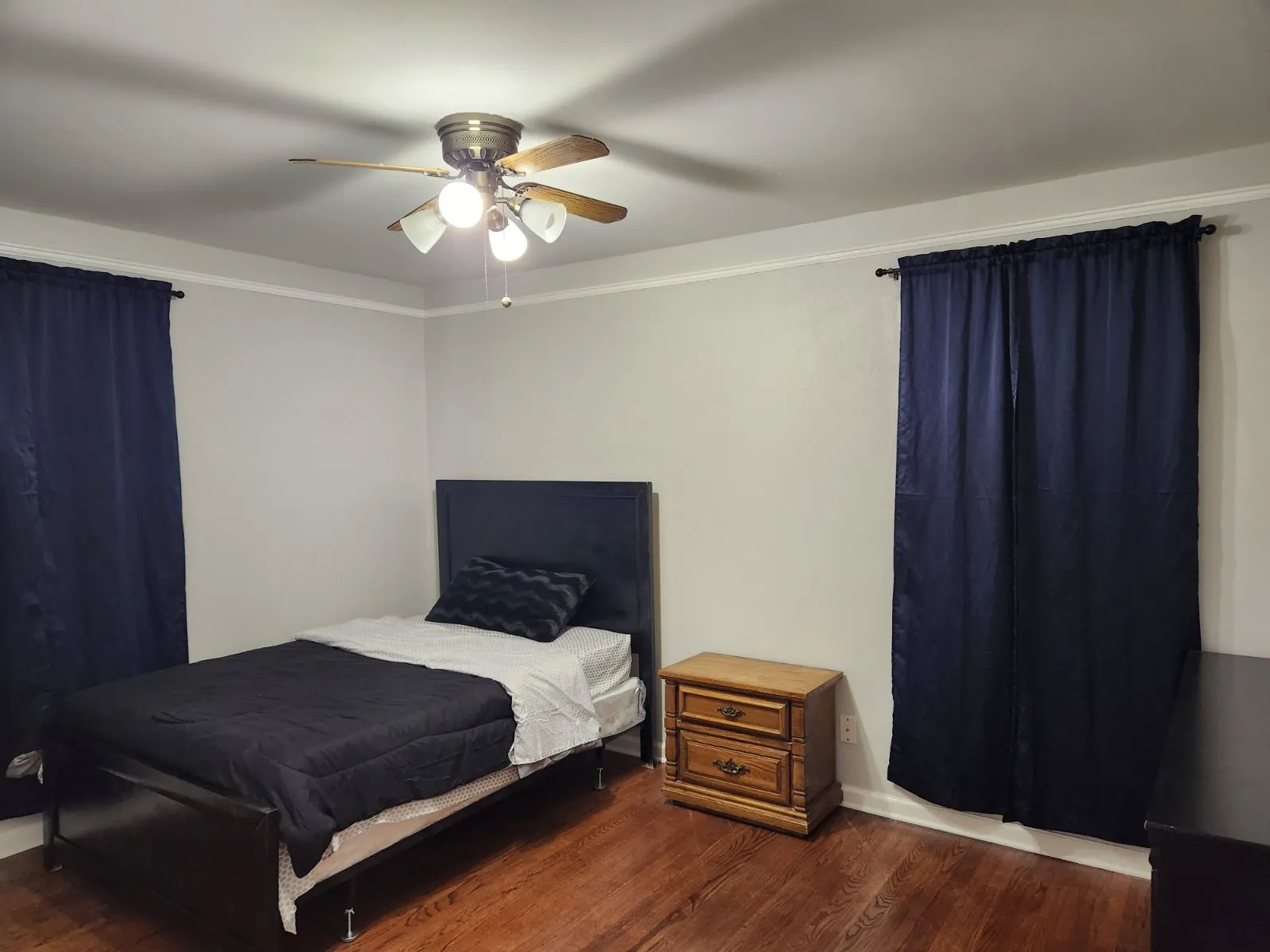 Single Family Residence For Rent in Tarrant County , 3533 Binyon Avenue, Fort Worth, Texas 76133, 2 Bedroom, 1 Bathroom, 1 Garage spaces, 964 Sqft, built in 1951, mls#21377407, Real Estate Agent in Fort Worth, Homes For Rent in Tarrant county, Homes For Rent in Fort Worth, Realtor in Fort Worth Texas, Real Estate Brokerage Independent Realty Texas, Luminita Cordes Realtor
