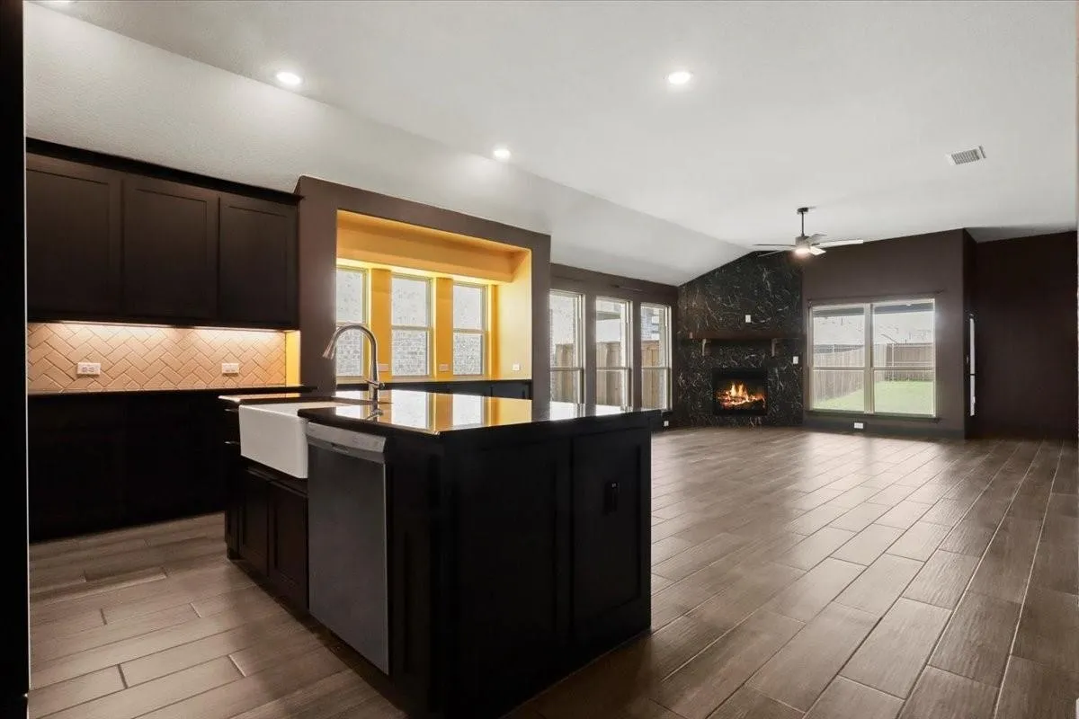 Single Family Residence For Rent in Kaufman County , 3005 Knoxbridge Road, Forney, Texas 75126, 4 Bedroom, 3 Bathroom, 2 Garage spaces, 2,354 Sqft, built in 2023, mls#21377408, Real Estate Agent in Forney, Homes For Rent in Kaufman county, Homes For Rent in Forney, Realtor in Forney Texas, Real Estate Brokerage Independent Realty Texas, Luminita Cordes Realtor