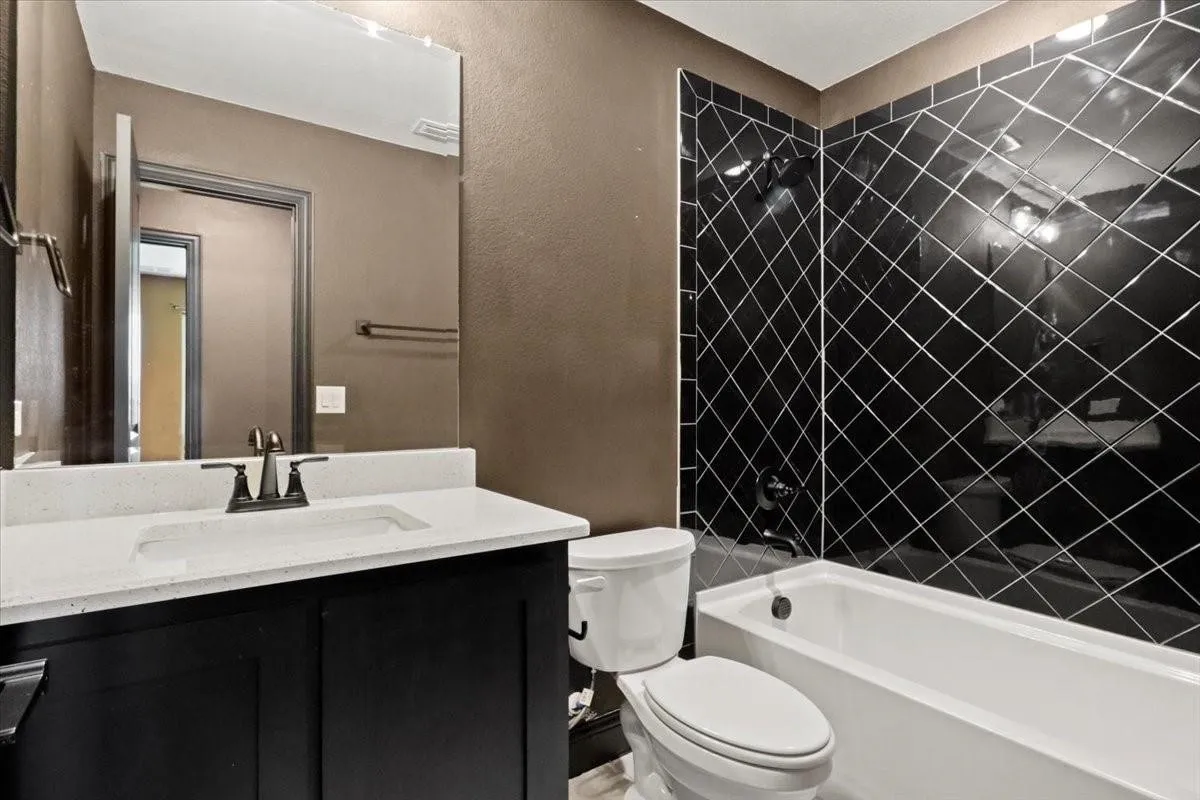 Single Family Residence For Rent in Kaufman County , 3005 Knoxbridge Road, Forney, Texas 75126, 4 Bedroom, 3 Bathroom, 2 Garage spaces, 2,354 Sqft, built in 2023, mls#21377408, Real Estate Agent in Forney, Homes For Rent in Kaufman county, Homes For Rent in Forney, Realtor in Forney Texas, Real Estate Brokerage Independent Realty Texas, Luminita Cordes Realtor