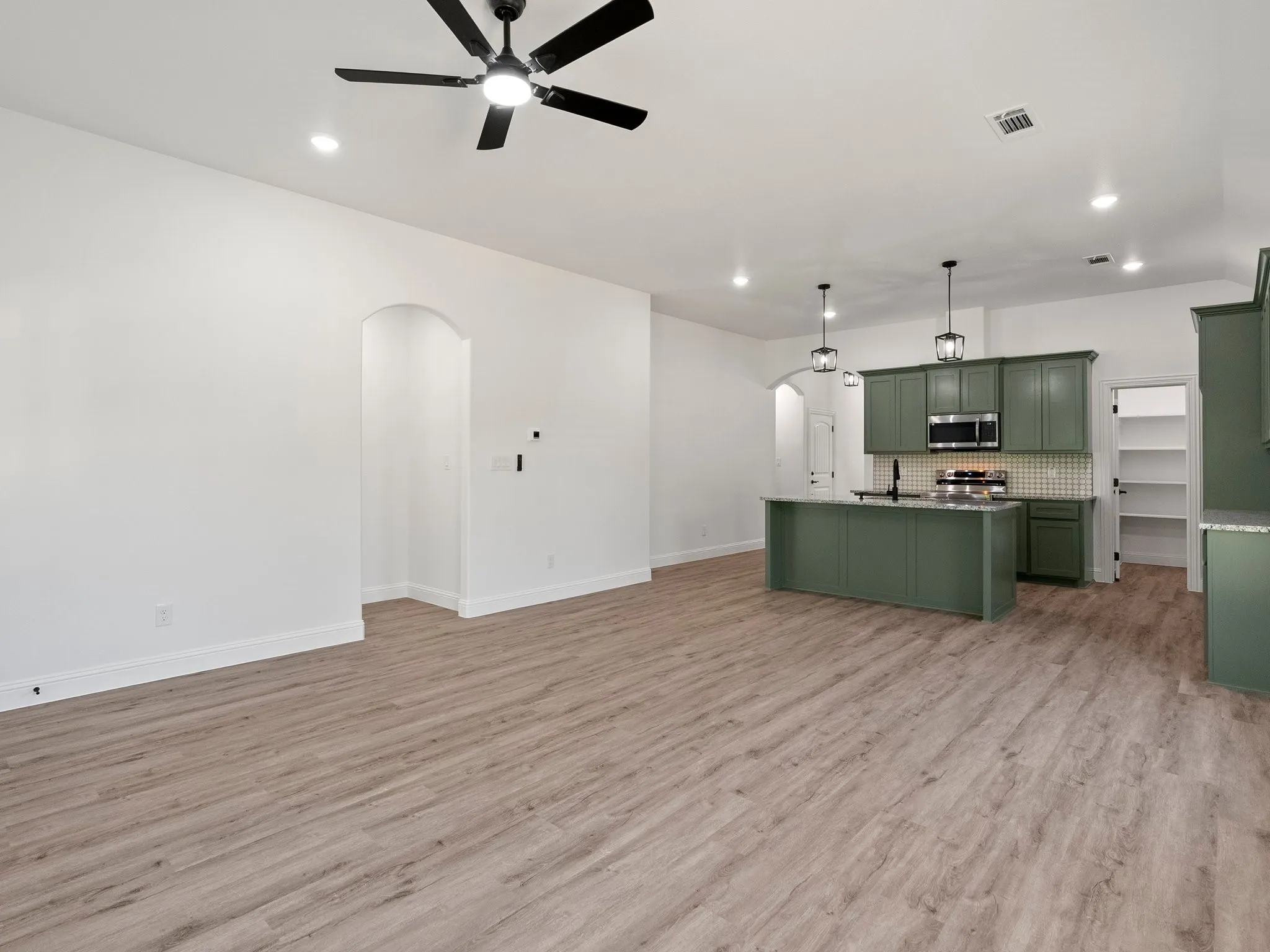 Single Family Residence For Sale in Fannin County , 101 N Oak Street, Ector, Texas 75439, 3 Bedroom, 2 Bathroom, 1 Garage spaces, 1,647 Sqft, built in 2026, mls#21375447, Real Estate Agent in Ector, Homes For Sale in Fannin county, Homes For Sale in Ector, Realtor in Ector Texas, Real Estate Brokerage Independent Realty Texas, Luminita Cordes Realtor