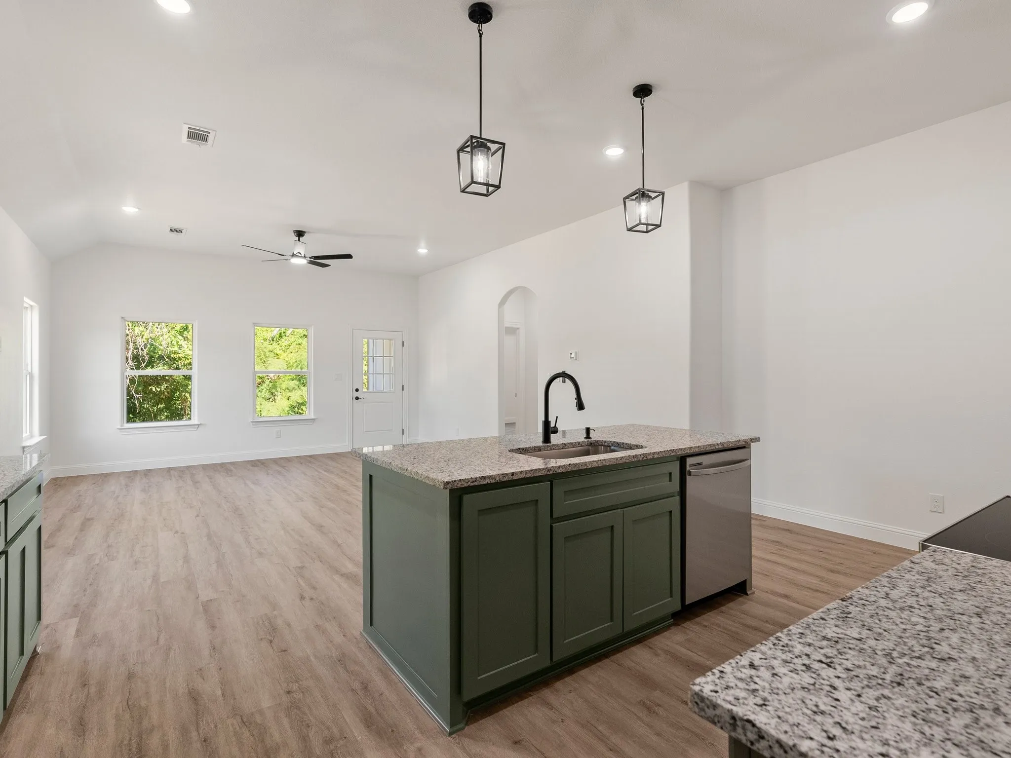 Single Family Residence For Sale in Fannin County , 101 N Oak Street, Ector, Texas 75439, 3 Bedroom, 2 Bathroom, 1 Garage spaces, 1,647 Sqft, built in 2026, mls#21375447, Real Estate Agent in Ector, Homes For Sale in Fannin county, Homes For Sale in Ector, Realtor in Ector Texas, Real Estate Brokerage Independent Realty Texas, Luminita Cordes Realtor