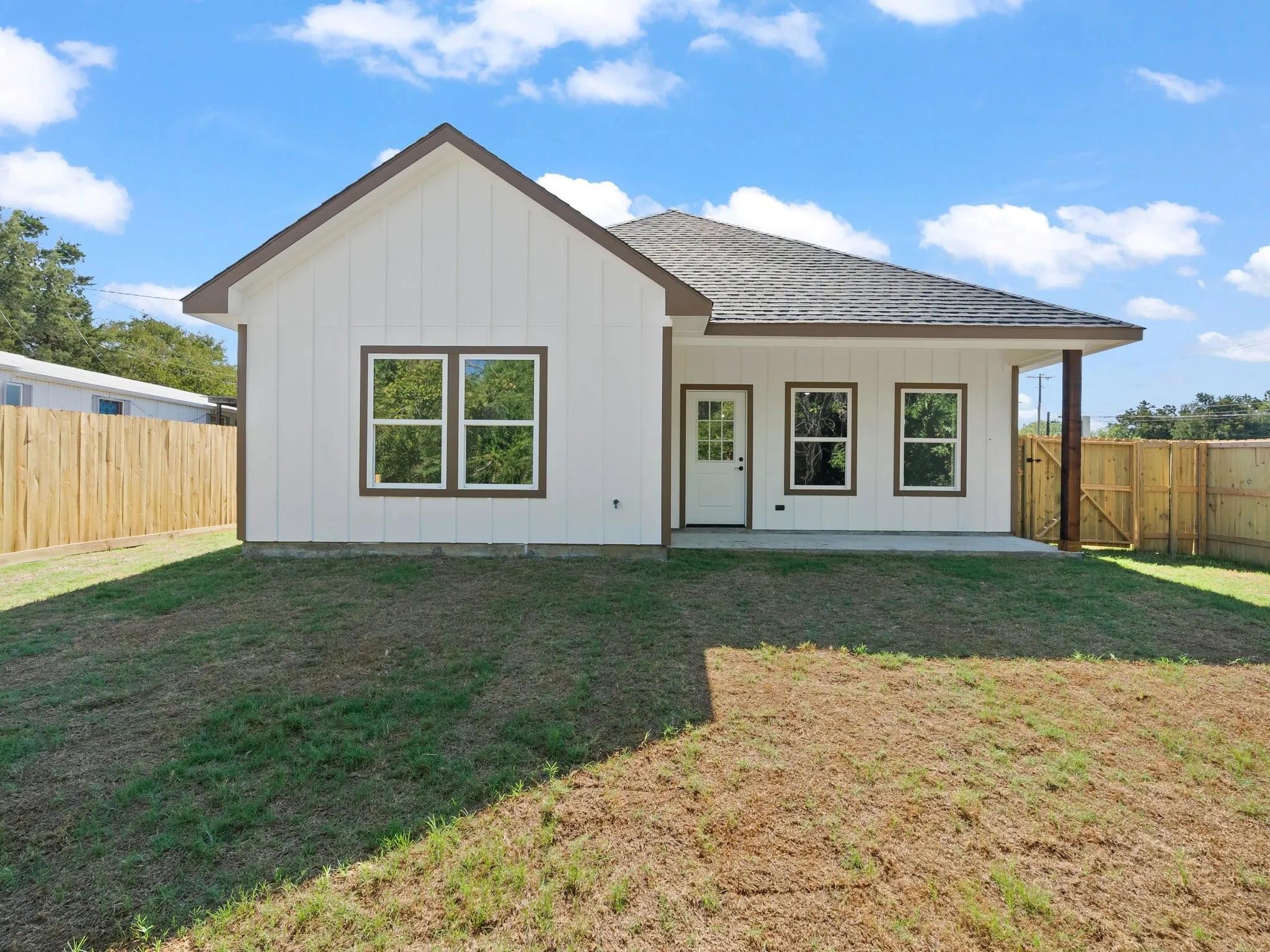 Single Family Residence For Sale in Fannin County , 101 N Oak Street, Ector, Texas 75439, 3 Bedroom, 2 Bathroom, 1 Garage spaces, 1,647 Sqft, built in 2026, mls#21375447, Real Estate Agent in Ector, Homes For Sale in Fannin county, Homes For Sale in Ector, Realtor in Ector Texas, Real Estate Brokerage Independent Realty Texas, Luminita Cordes Realtor