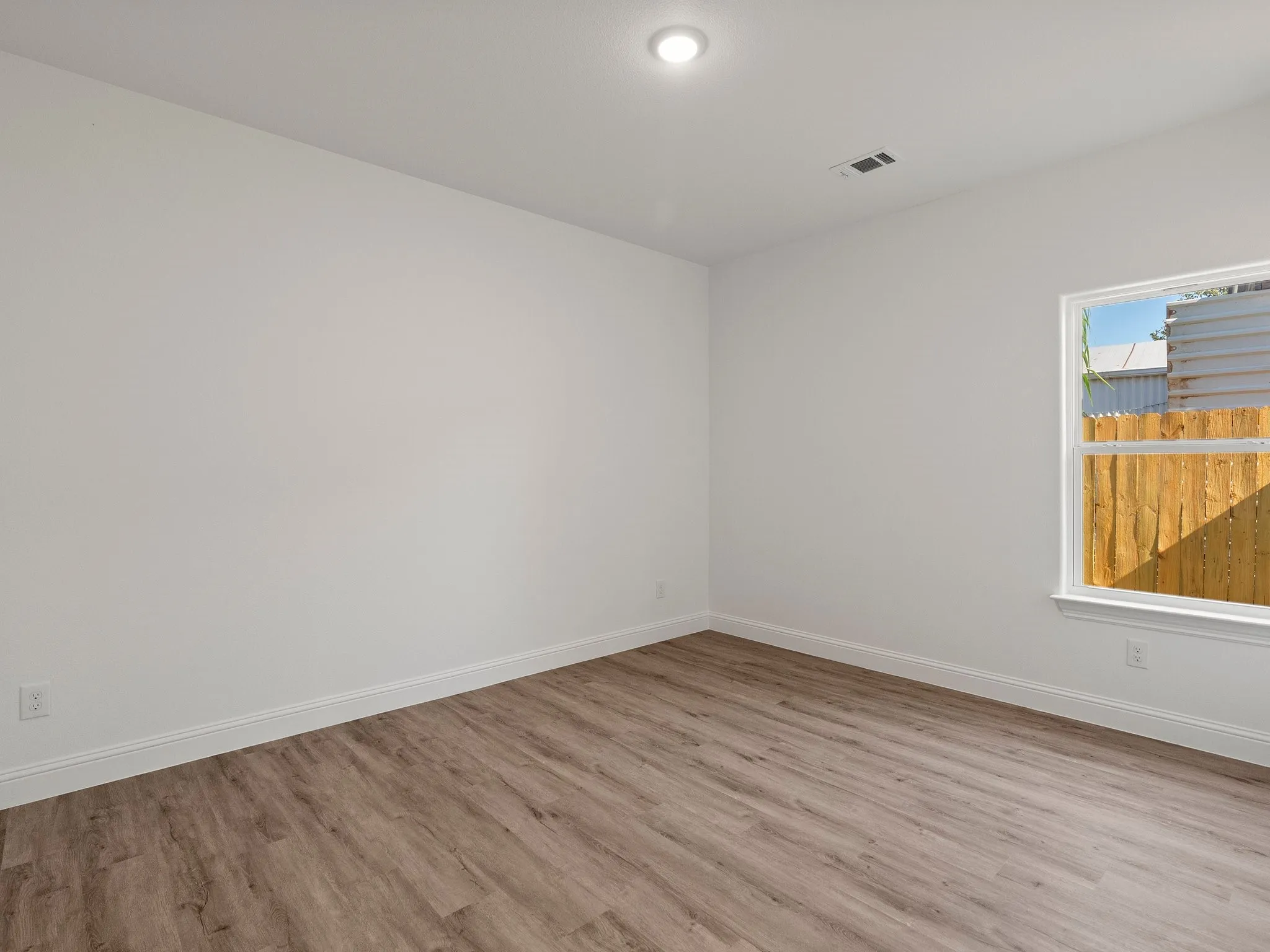 Single Family Residence For Sale in Fannin County , 101 N Oak Street, Ector, Texas 75439, 3 Bedroom, 2 Bathroom, 1 Garage spaces, 1,647 Sqft, built in 2026, mls#21375447, Real Estate Agent in Ector, Homes For Sale in Fannin county, Homes For Sale in Ector, Realtor in Ector Texas, Real Estate Brokerage Independent Realty Texas, Luminita Cordes Realtor