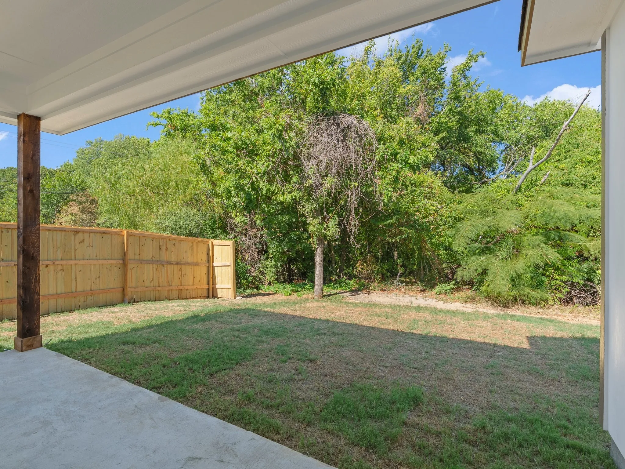 Greenbelt View + Covered Patio