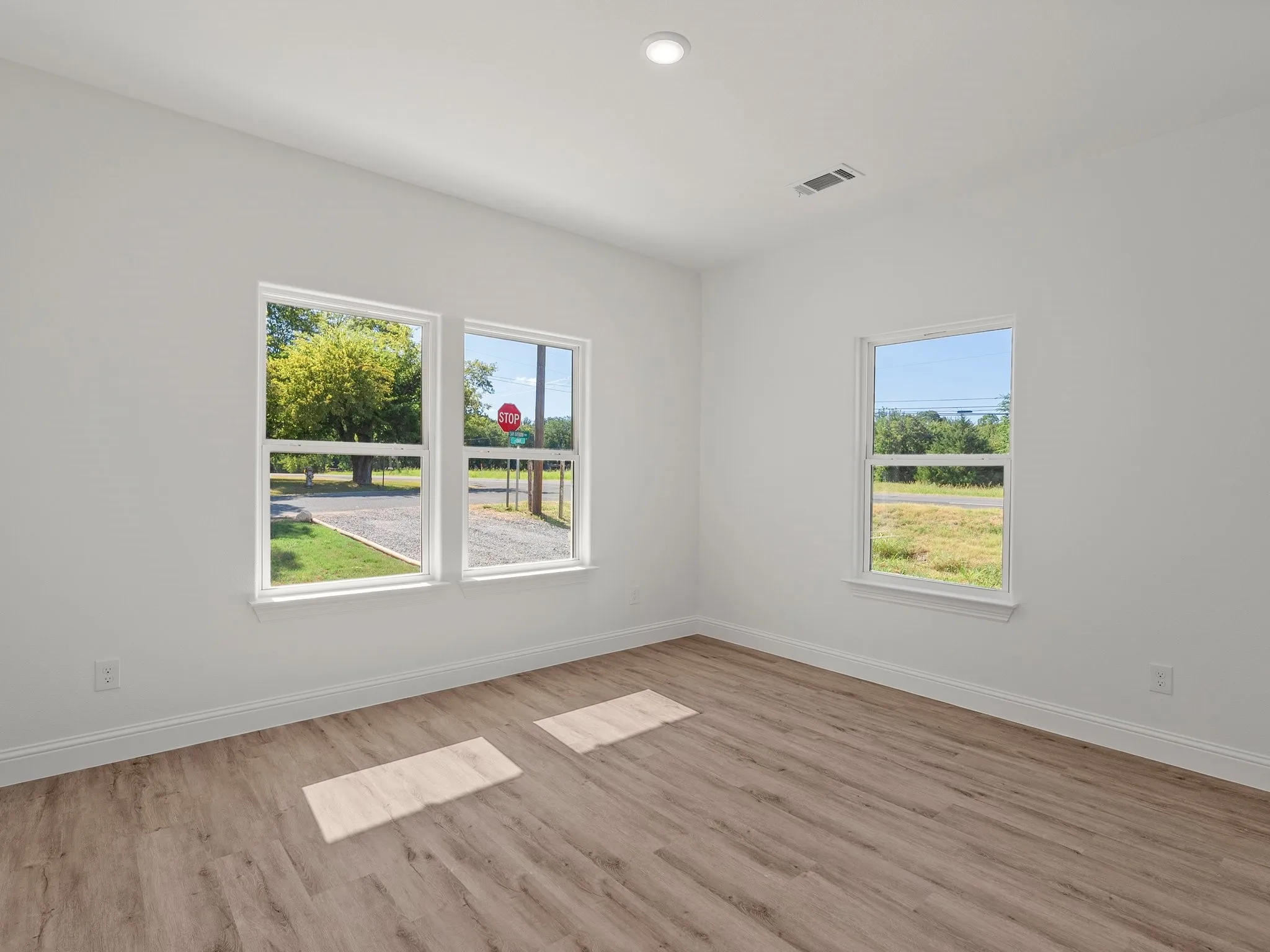 Single Family Residence For Sale in Fannin County , 101 N Oak Street, Ector, Texas 75439, 3 Bedroom, 2 Bathroom, 1 Garage spaces, 1,647 Sqft, built in 2026, mls#21375447, Real Estate Agent in Ector, Homes For Sale in Fannin county, Homes For Sale in Ector, Realtor in Ector Texas, Real Estate Brokerage Independent Realty Texas, Luminita Cordes Realtor