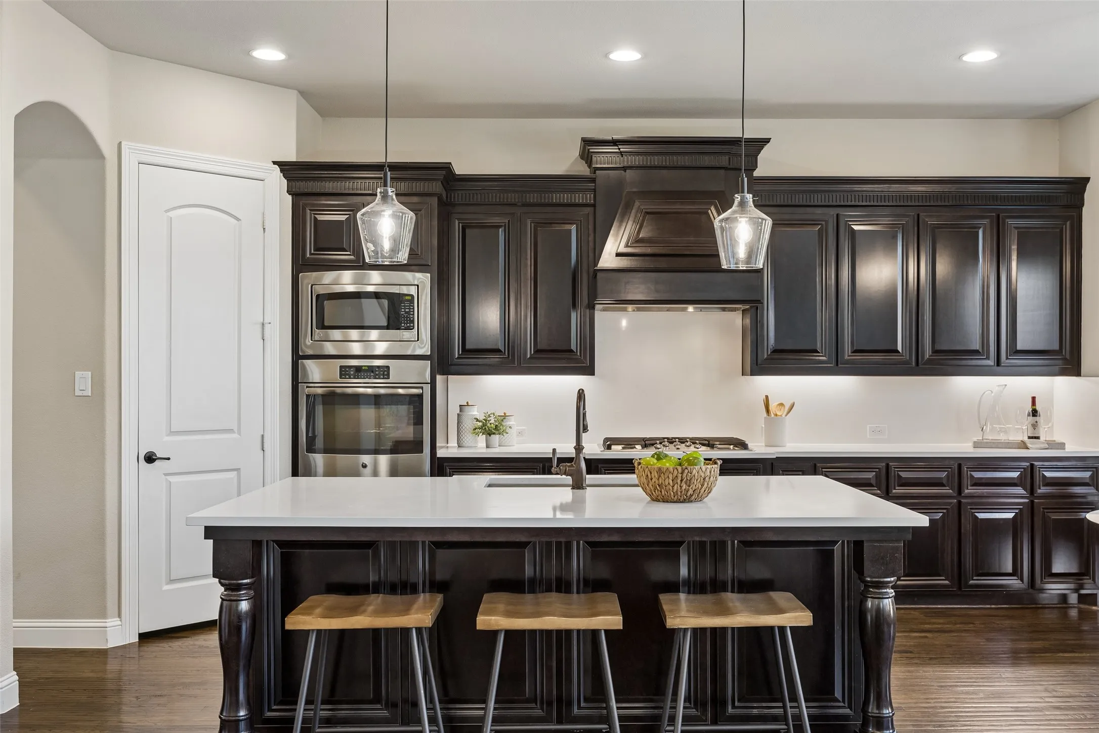 Single Family Residence For Sale in Denton County , 2209 Greenan Drive, Trophy Club, Texas 76262, 4 Bedroom, 4 Bathroom, 3 Garage spaces, 4,175 Sqft, built in 2013, mls#21375519, Real Estate Agent in Trophy Club, Homes For Sale in Denton county, Homes For Sale in Trophy Club, Realtor in Trophy Club Texas, Real Estate Brokerage Independent Realty Texas, Luminita Cordes Realtor